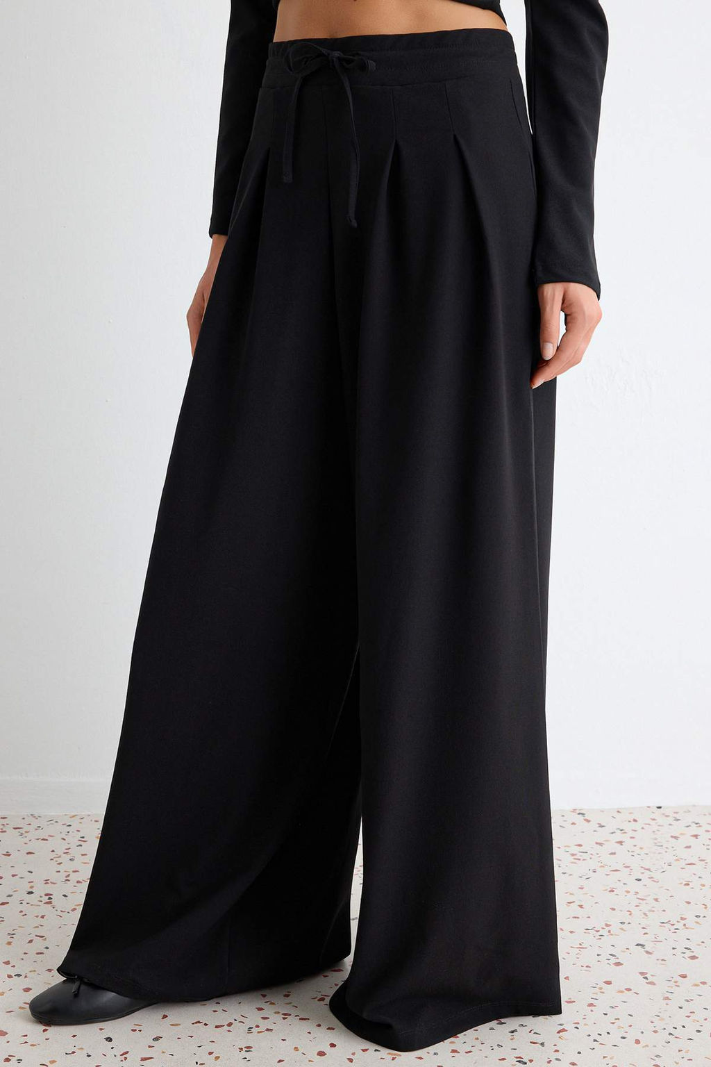 Siyah Ekstra Geni_ Wide Leg/Geni_ Pa_a Scuba Krep _rme Pantolon TWOAW27PL00042 - Trendyolmilla фото 4