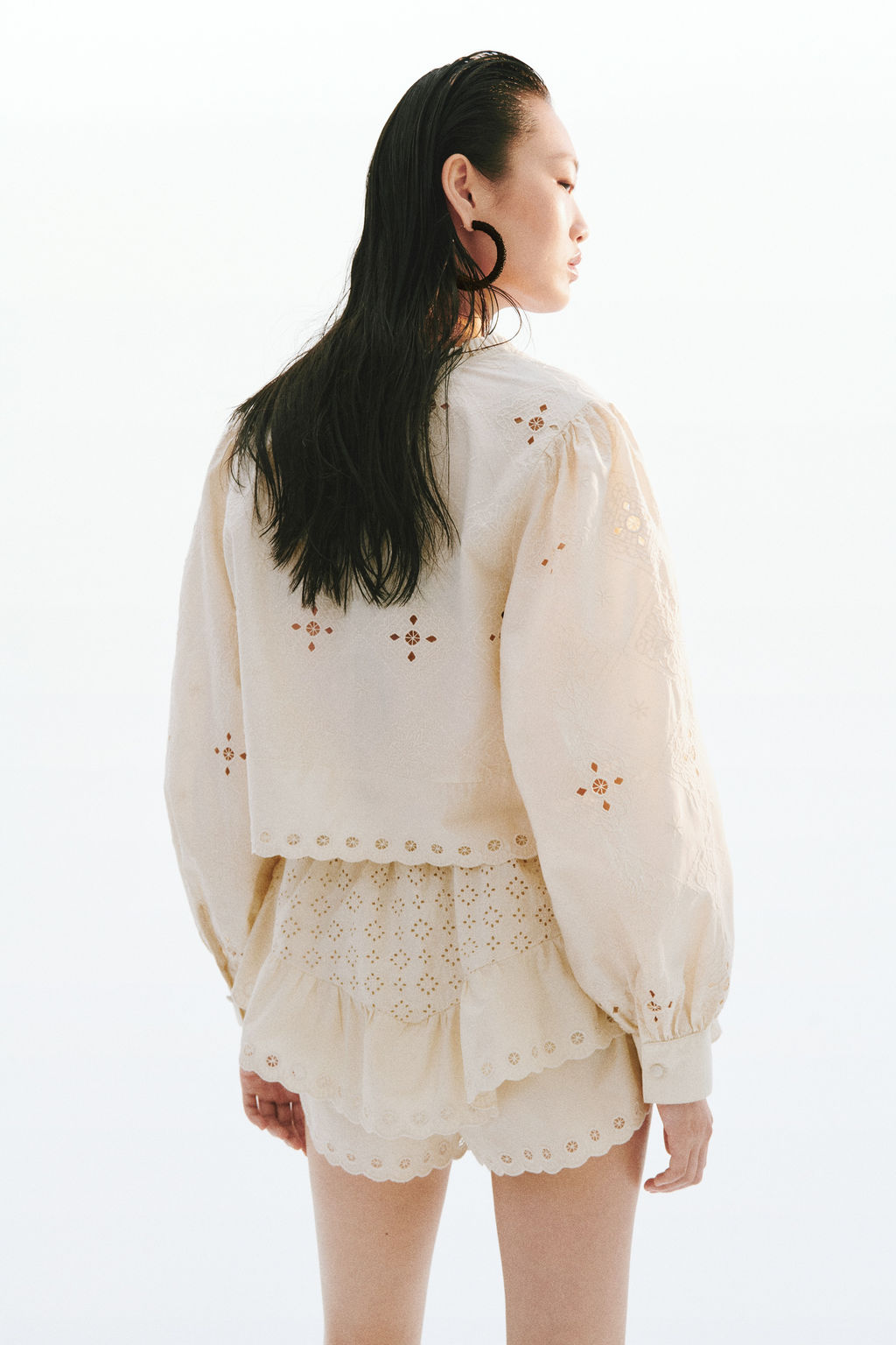Blusa de algod?n con bordado ingl?s - H&m фото 4