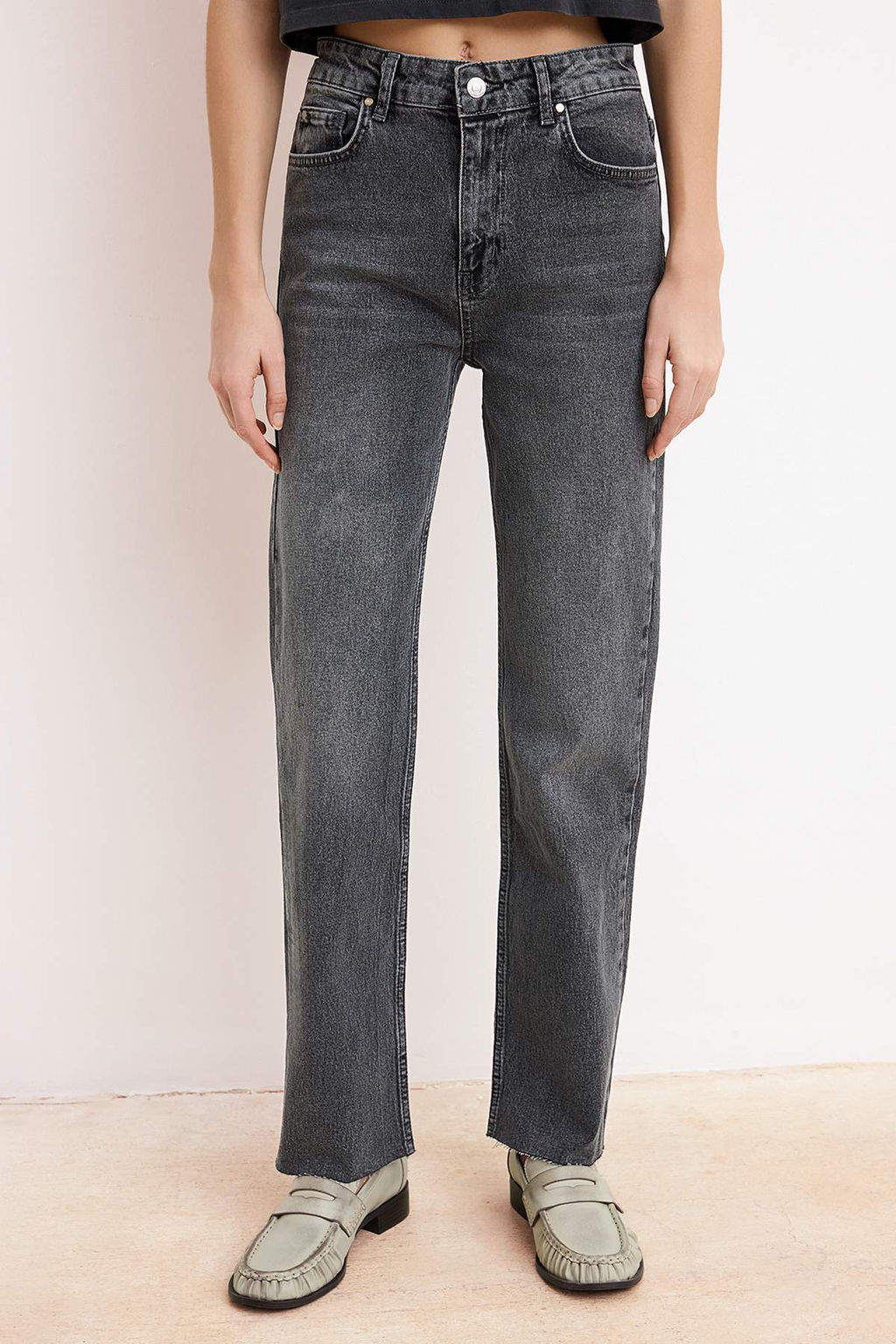 Mavi Kesik Paca Yuksek Bel Az Esnek Straight Duz Kesim Jeans TWOSS26JE00094 - Trendyolmilla фото 7