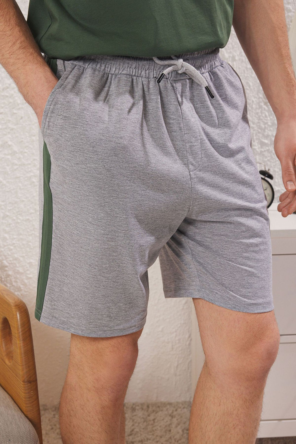 TRENDYOL MAN Yesil Regular Fit Panelli Orme Sortlu Pijama Tak?m? TMNSS25PT00035 - Trendyolmilla фото 3