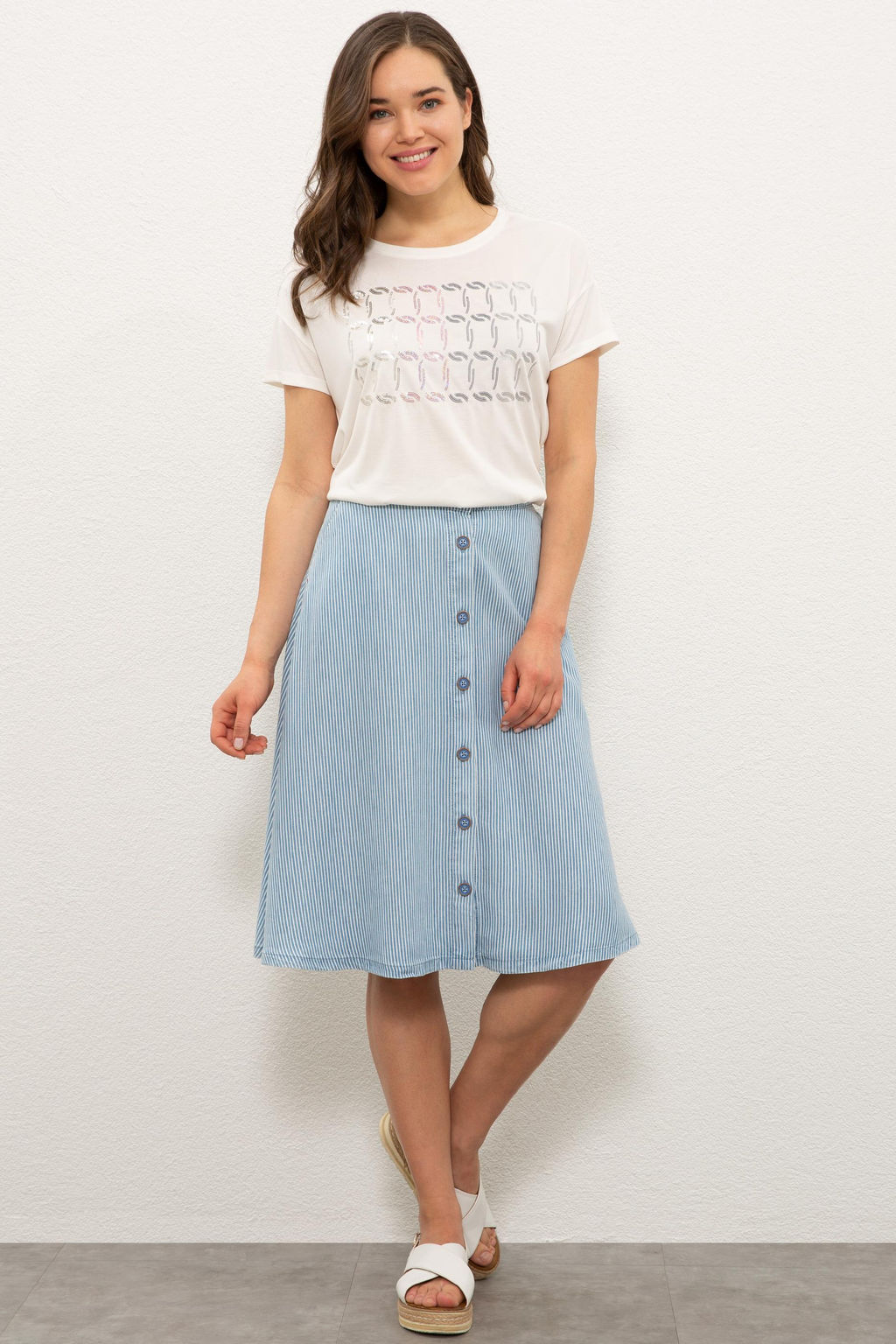 Kad_n Beyaz Bisiklet Yaka Ti__rt