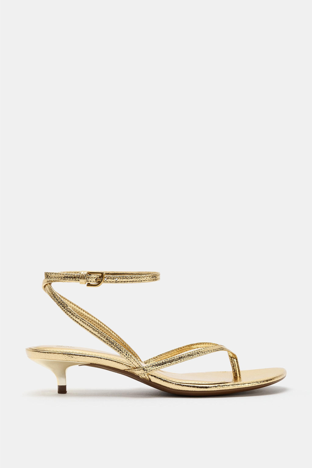 SANDALIA KITTEN EFECTO METALIZADO / Oro - Zara фото 3