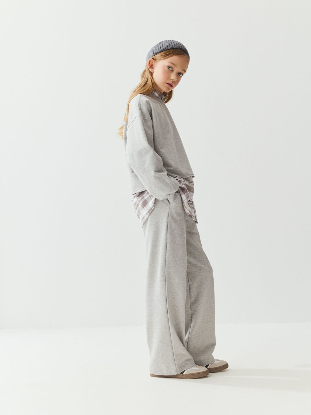 Свитшот укороченный облегченный Серый меланж 7+ - Bungly фото 5