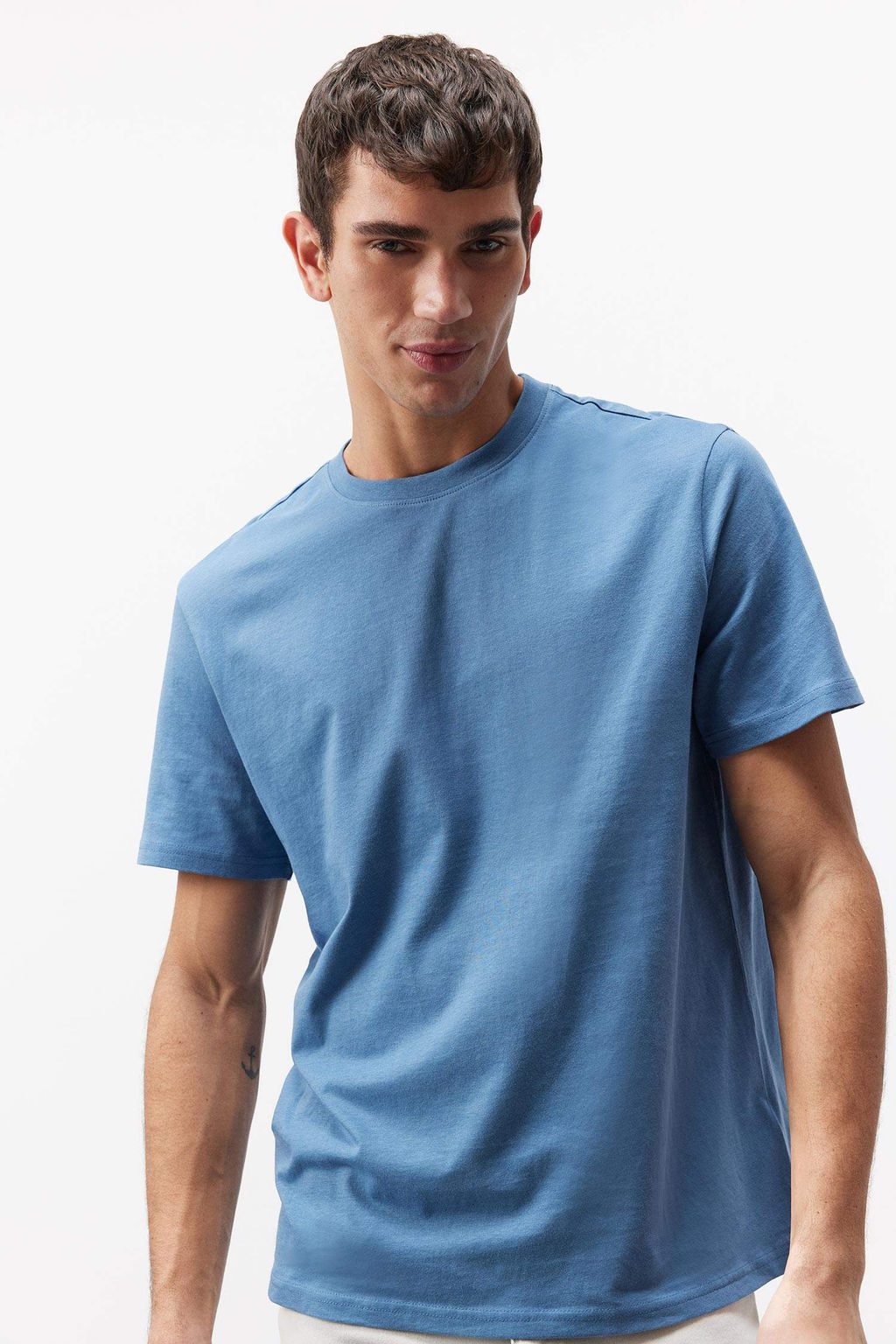 New Regular Fit Bisiklet Yaka Basic Duz K?sa Kollu Tisort - Defacto фото 5