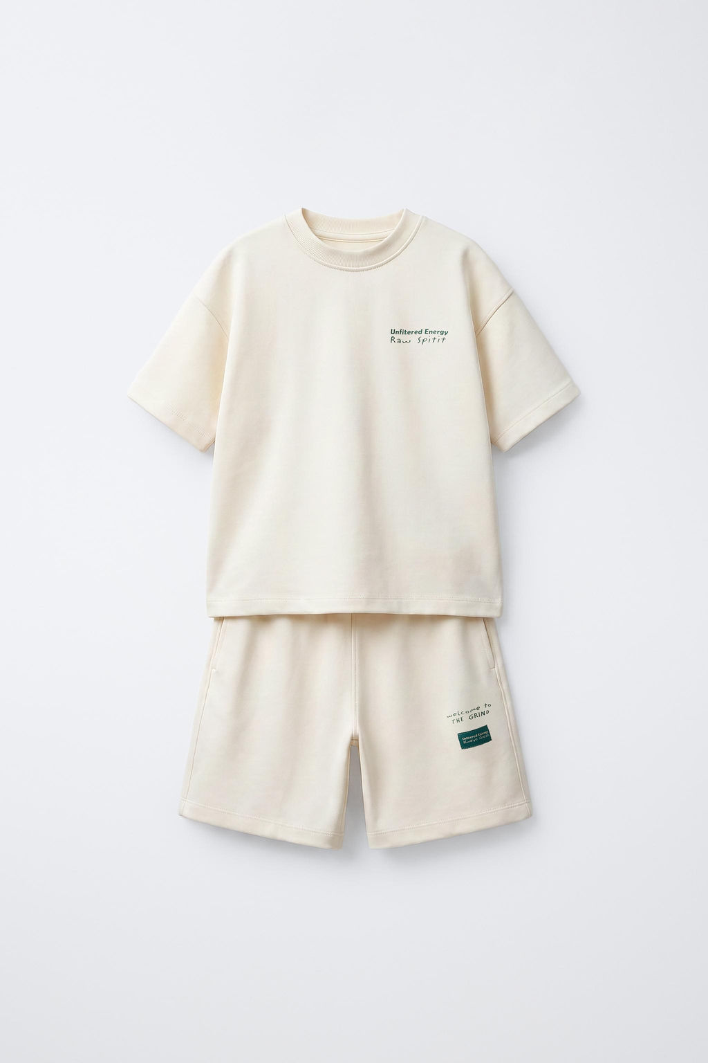 CONJUNTO CAMISETA Y BERMUDA INTERLOCK / Crudo