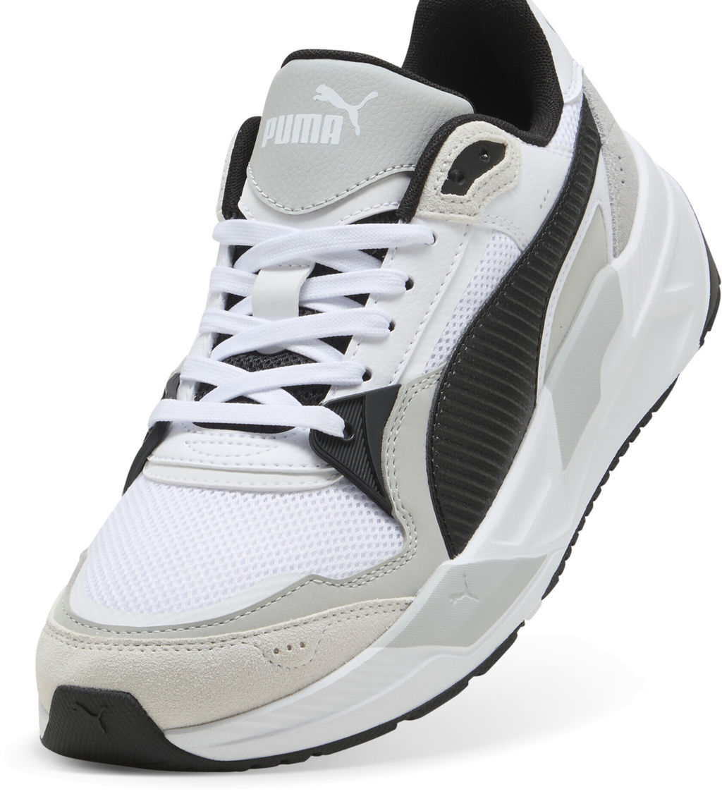 Кроссовки взрослые