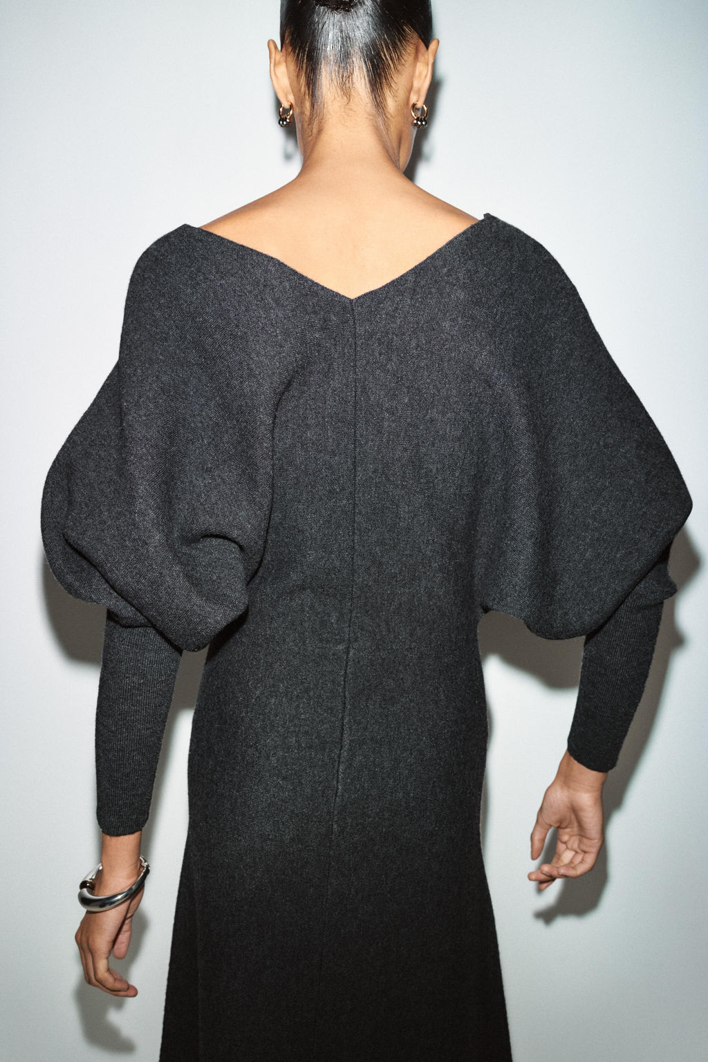 V-NECK KNIT MIDI DRESS - Zara фото 14
