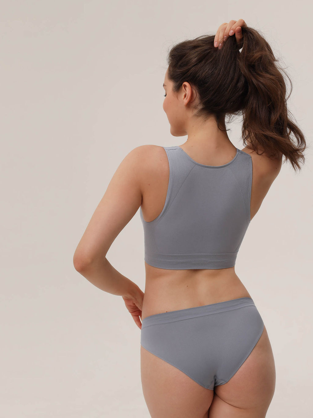 Моделирующий топ на широких бретелях - My фото 10