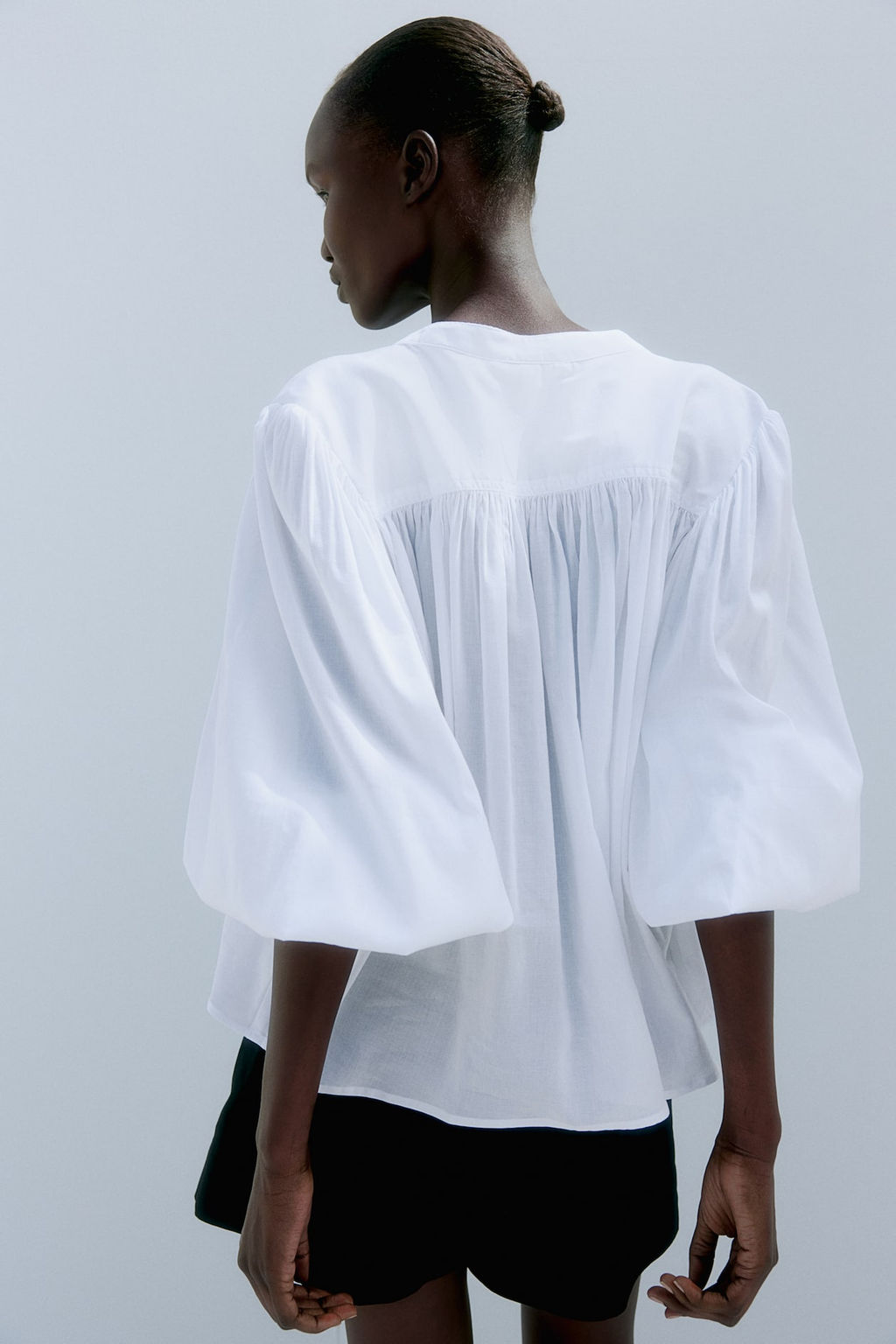Blusa con mangas globo - H&m фото 3