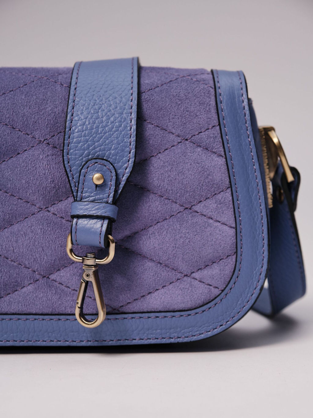 Сумка замшевая Deboro 30791 сиреневый закат