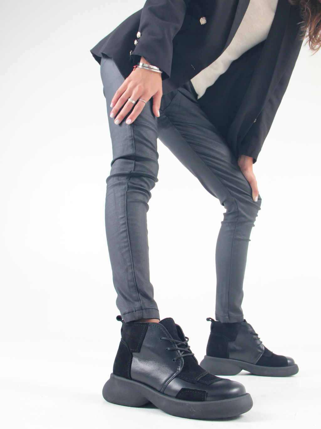 Ботинки 305.927bl.Черный черная замша/байка