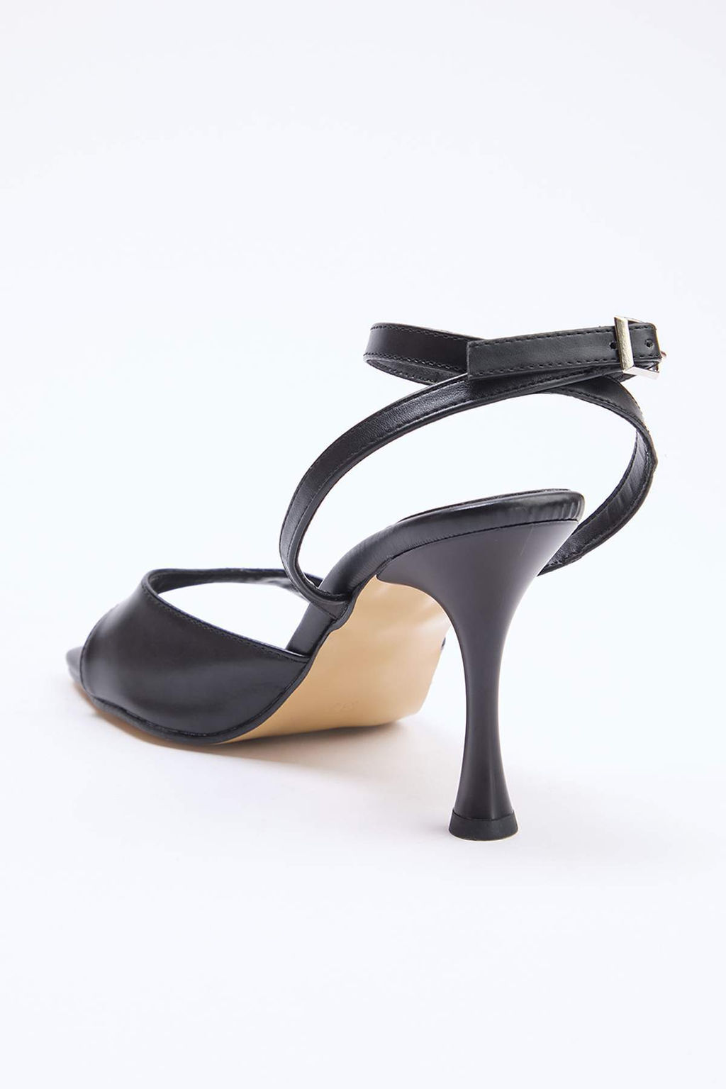 Siyah Kad?n 9 cm Klasik Topuklu Ayakkab? TAKSS26TO00010