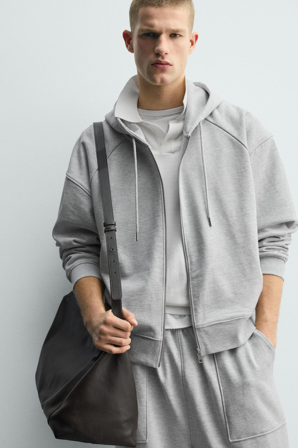 SUDADERA BOXY FIT CREMALLERA CAPUCHA / Gris vigor? - Zara фото 5