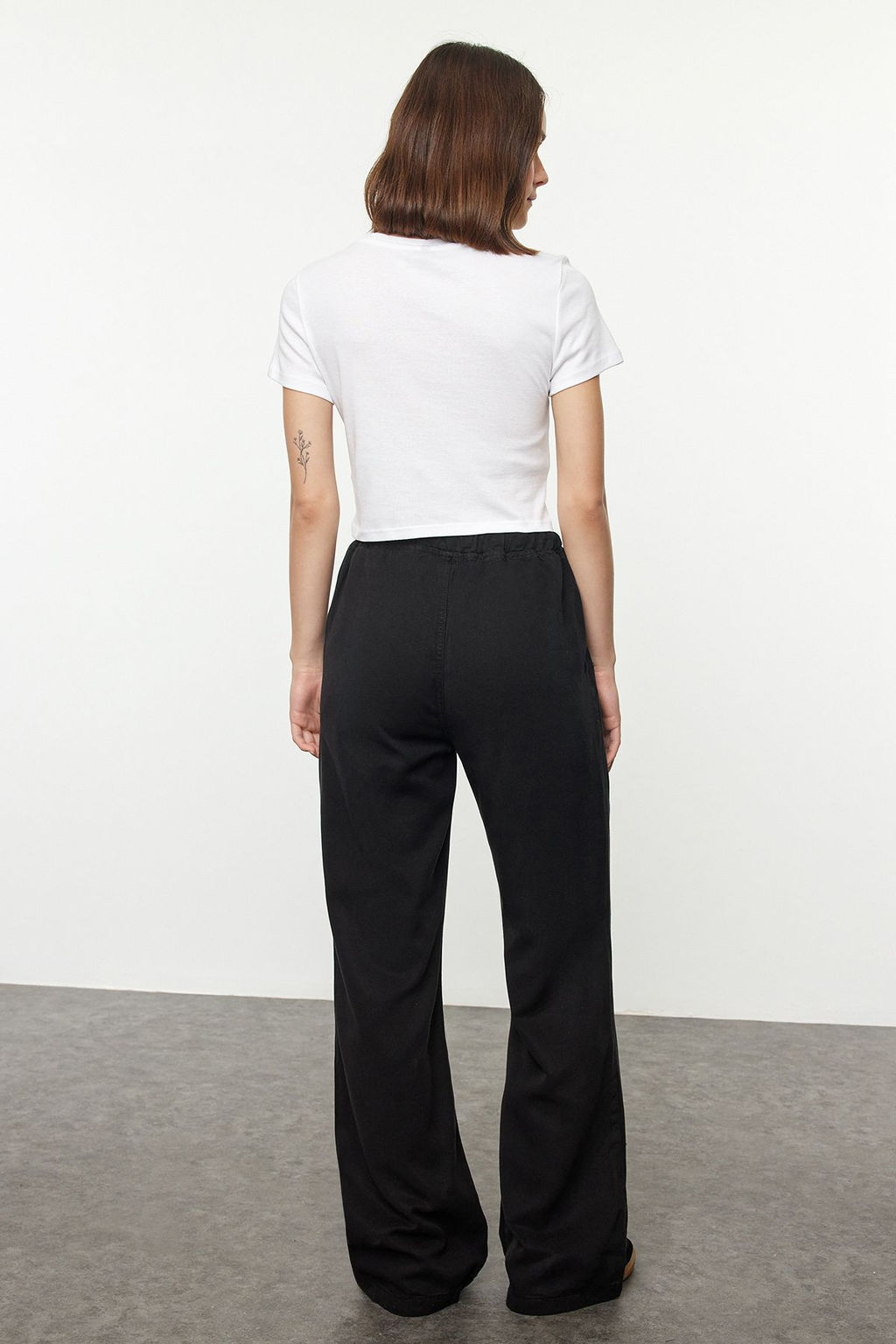 Bej More Sustainable %100 Tencel Beli Lastikli Yuksek Bel Jeans TWOSS24JE00203 - Trendyolmilla фото 3