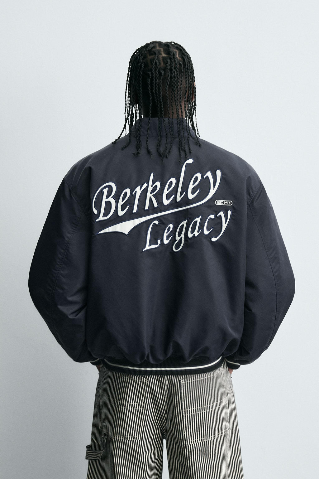 CONTRAST EMBROIDERY BOMBER JACKET - Zara фото 3