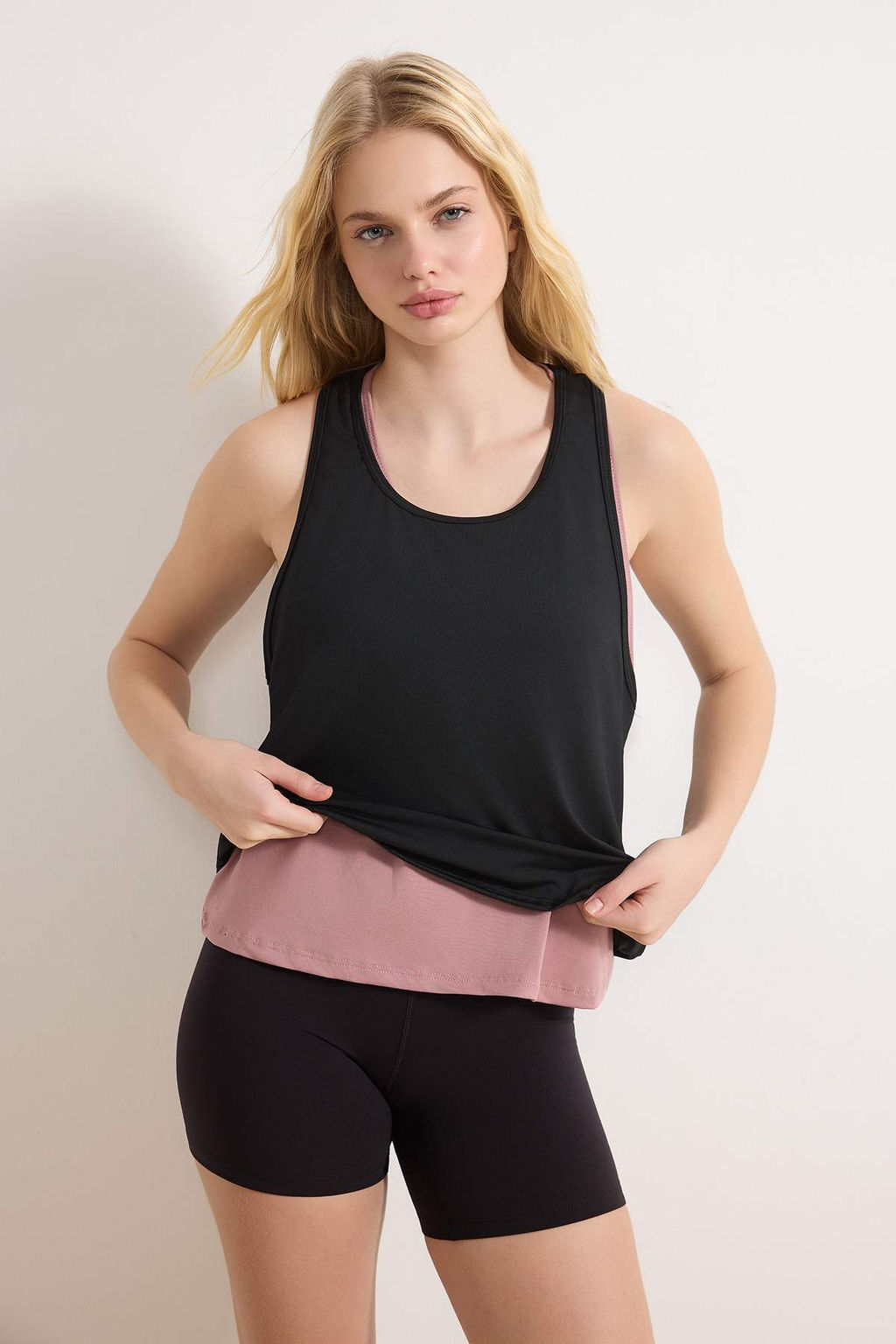 Siyah-Gul Kurusu 2li Micro Kumas Orme Spor T-Shirt THMSS26TS00001