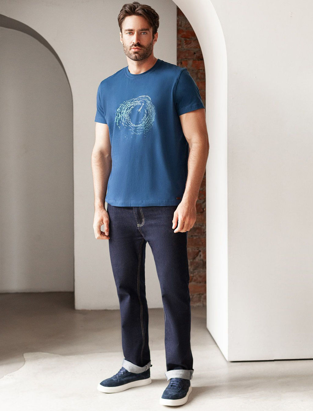 Футболка из премиального хлопка с авторским принтом