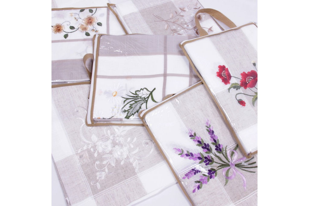 Скатерть текстильная имитация льна с вышивкой Каприз 11