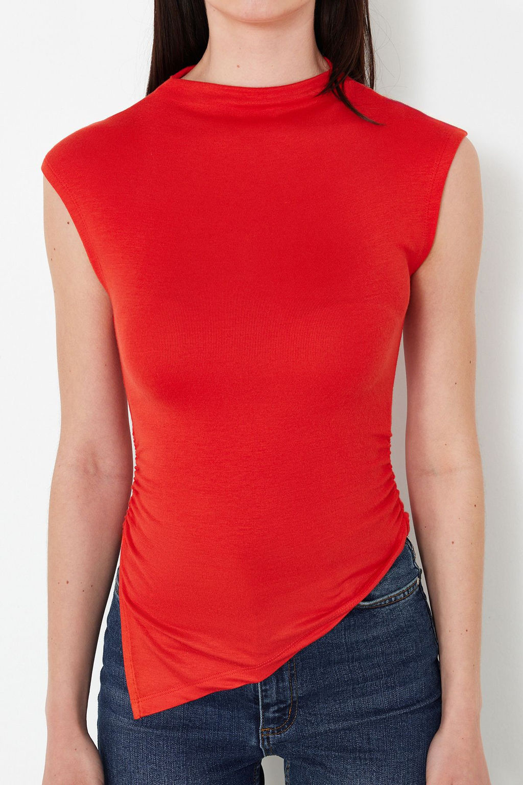 Trendyolmilla Ekru Dik Yaka K?sa Kollu Buzgu/Drape Detayl? Fitted/Vucuda Oturan Asimetrik Orme Bluz TWOSS24BZ00534  фото 5