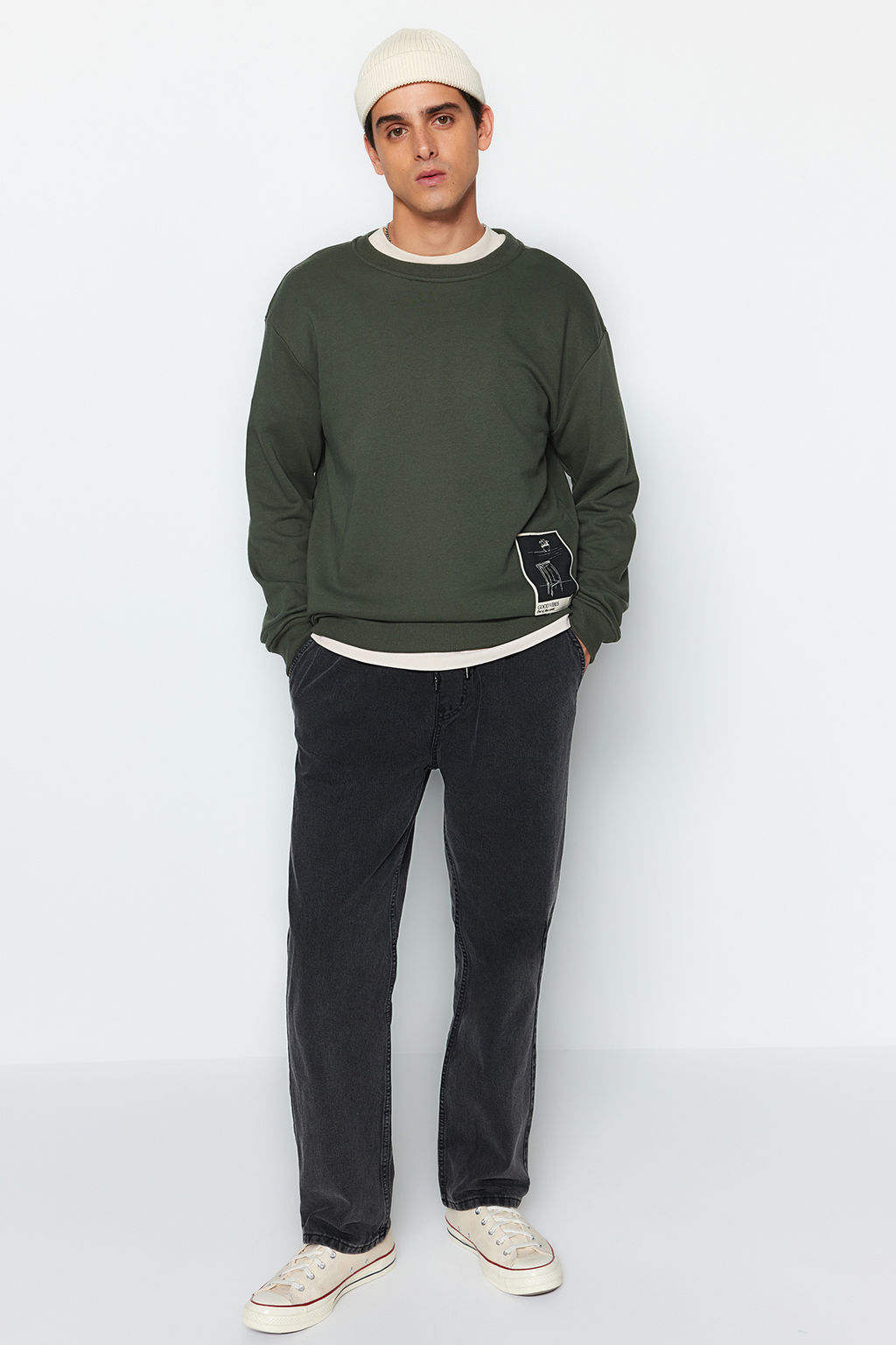 TRENDYOL MAN Siyah Oversize/Genis Kesim Bisiklet Yaka Sanat Tema Aplikeli Ici Polarl? Sweatshirt TMNAW24SW00038 - Trendyolmilla фото 5