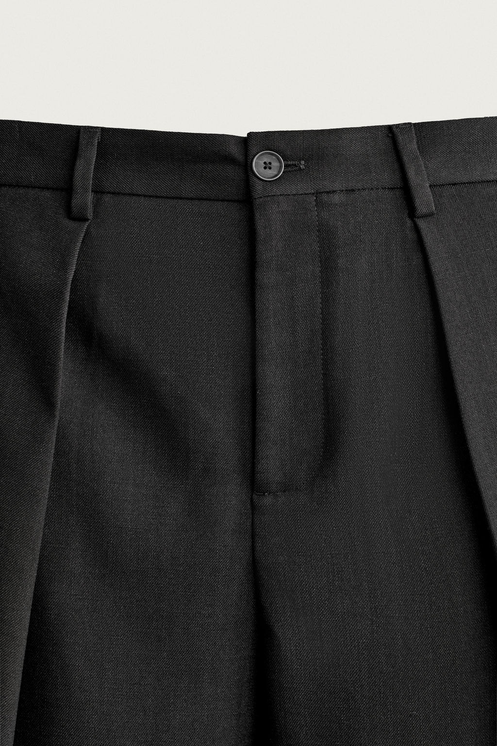 BERMUDA WIDE FIT PLIEGUES / Negro - Zara фото 8