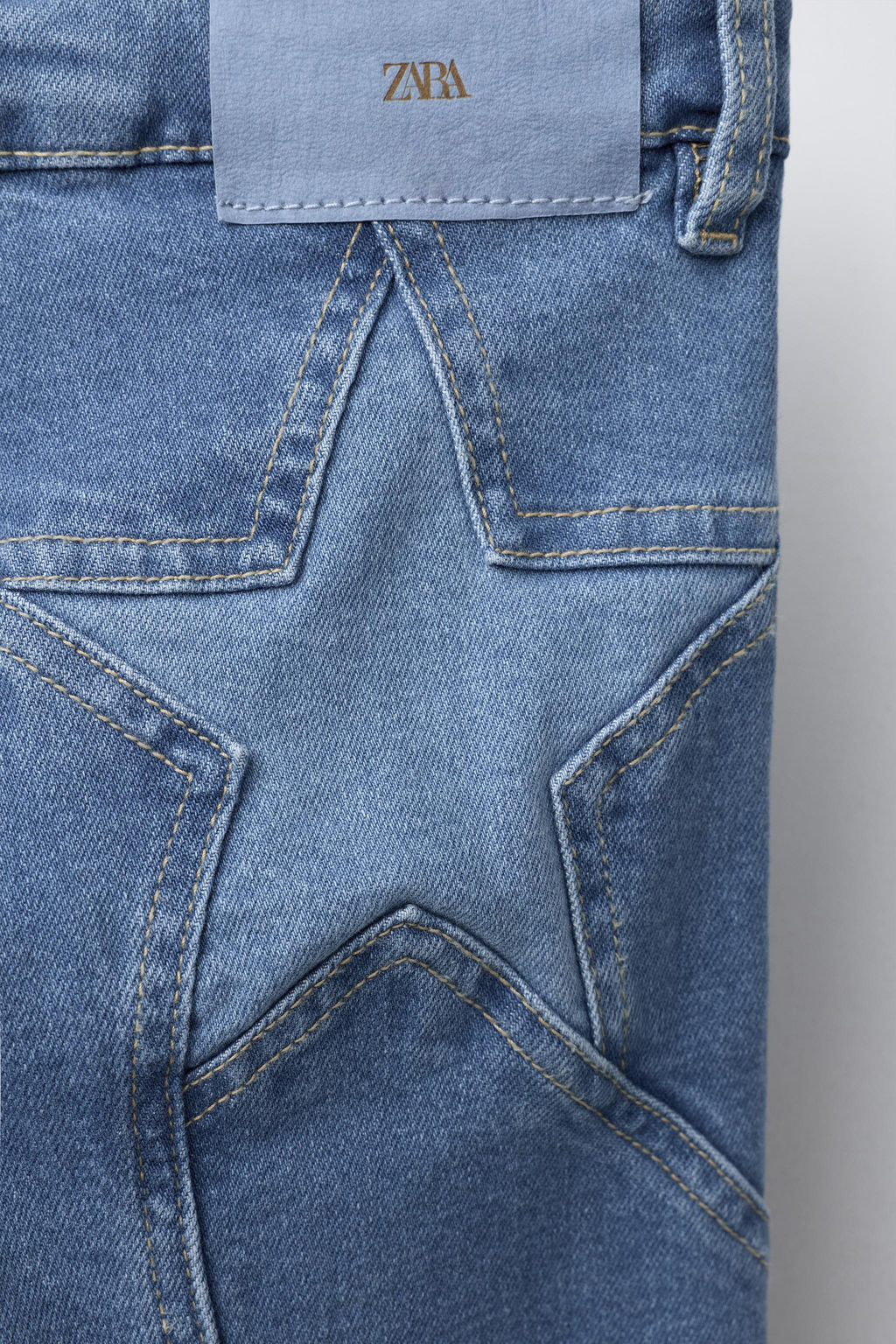 BOOTCUT JEANS WITH DART DETAIL - Zara фото 4