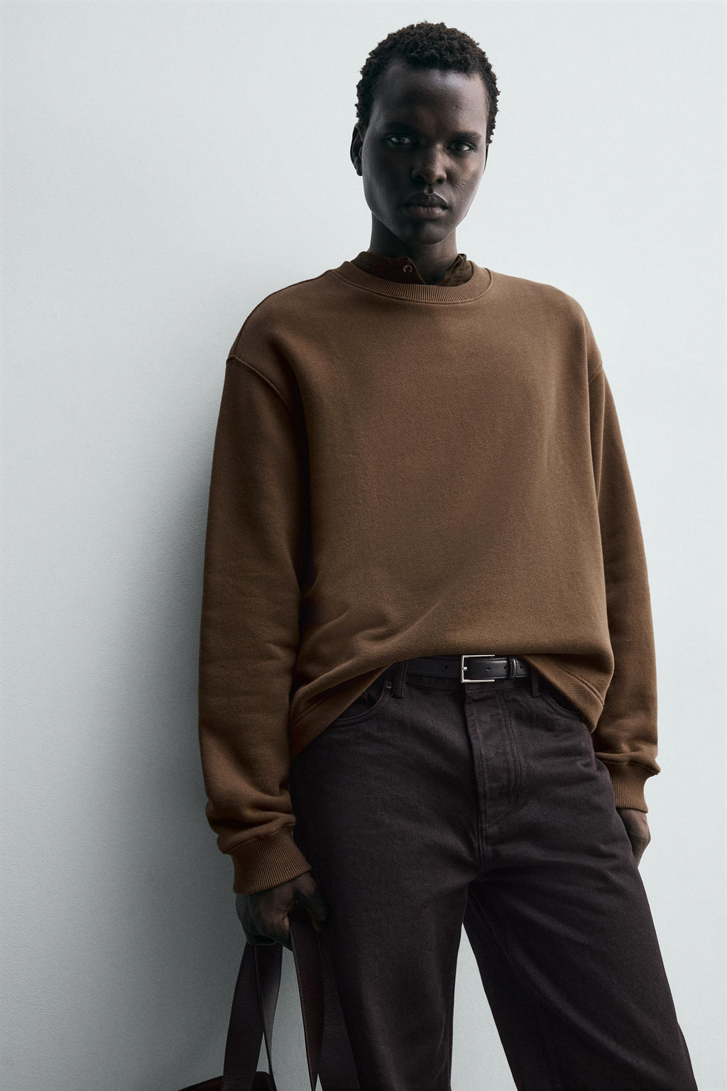 CREW NECK SWEATSHIRT WITH RIBBON DETAIL