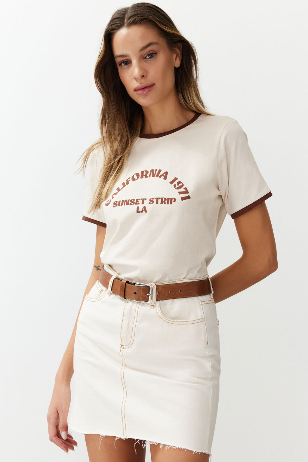 TRENDYOLMILLA Ekru %100 Pamuk Slogan Bask?l? Kontrast Biye Detayl? Orme T-Shirt TWOSS24TS00105  фото 9