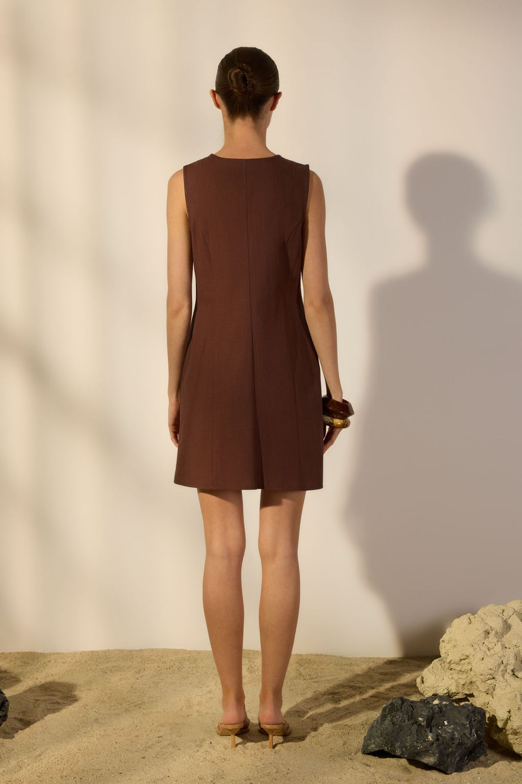 Trendyolmilla Kahverengi Keten Kar?s?ml? Cep Detayl? Mini Dokuma Gomlek Elbise TWOSS25EL00708  фото 11