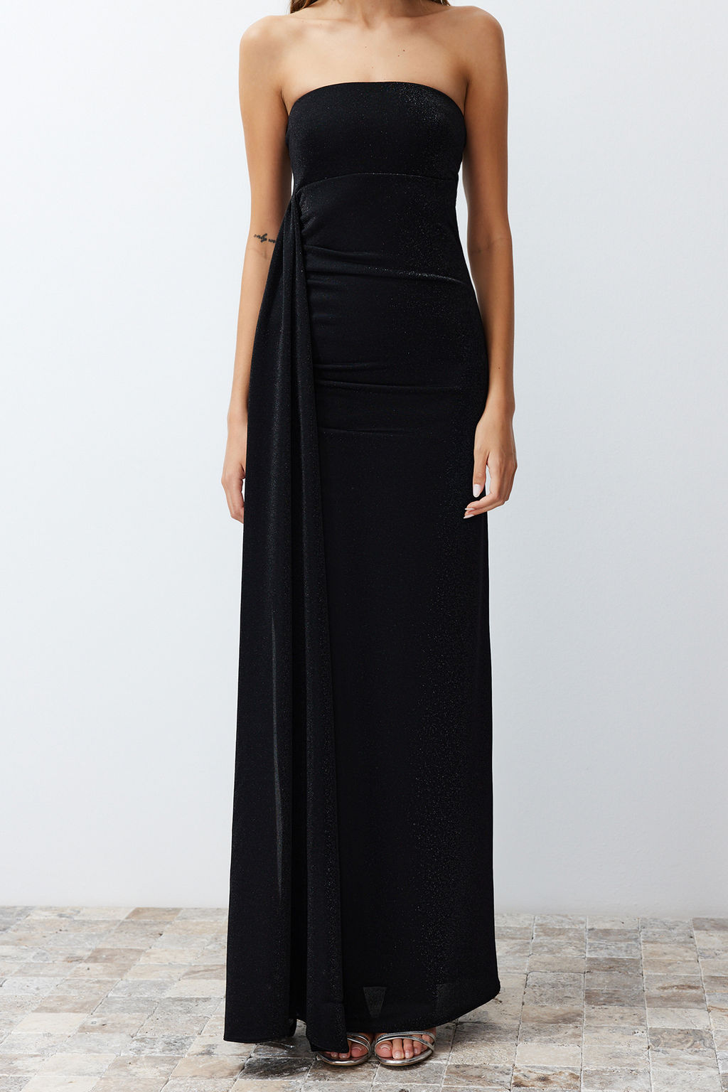 TRENDYOLMILLA Mavi Par?lt?l? Orme Uzun S?k Abiye Elbise TPRSS24AE00093  фото 4