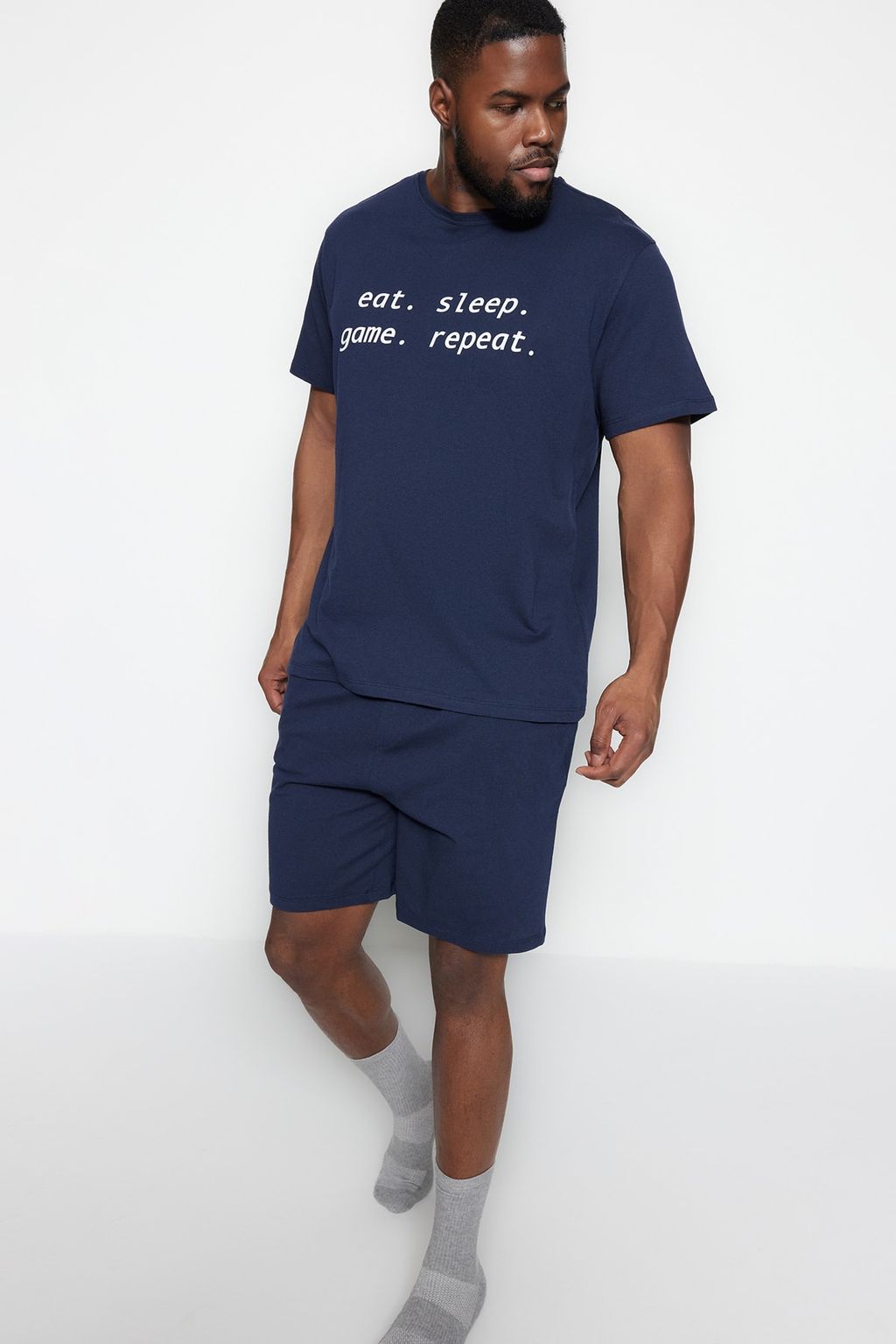 TRENDYOL MAN Buyuk Beden Lacivert Regular Fit Rahat Slogan Bask?l? Orme Sortlu Pijama Tak?m? TMNSS23PT00013 - Trendyolmilla фото 11