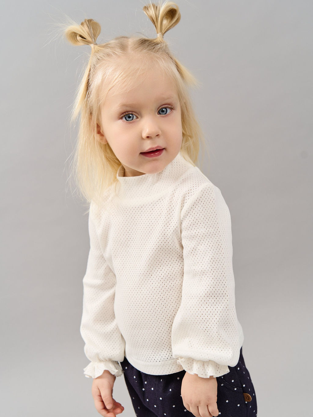 Лонгслив с воротником-стойкой Молоко из ажурного хлопка 0+