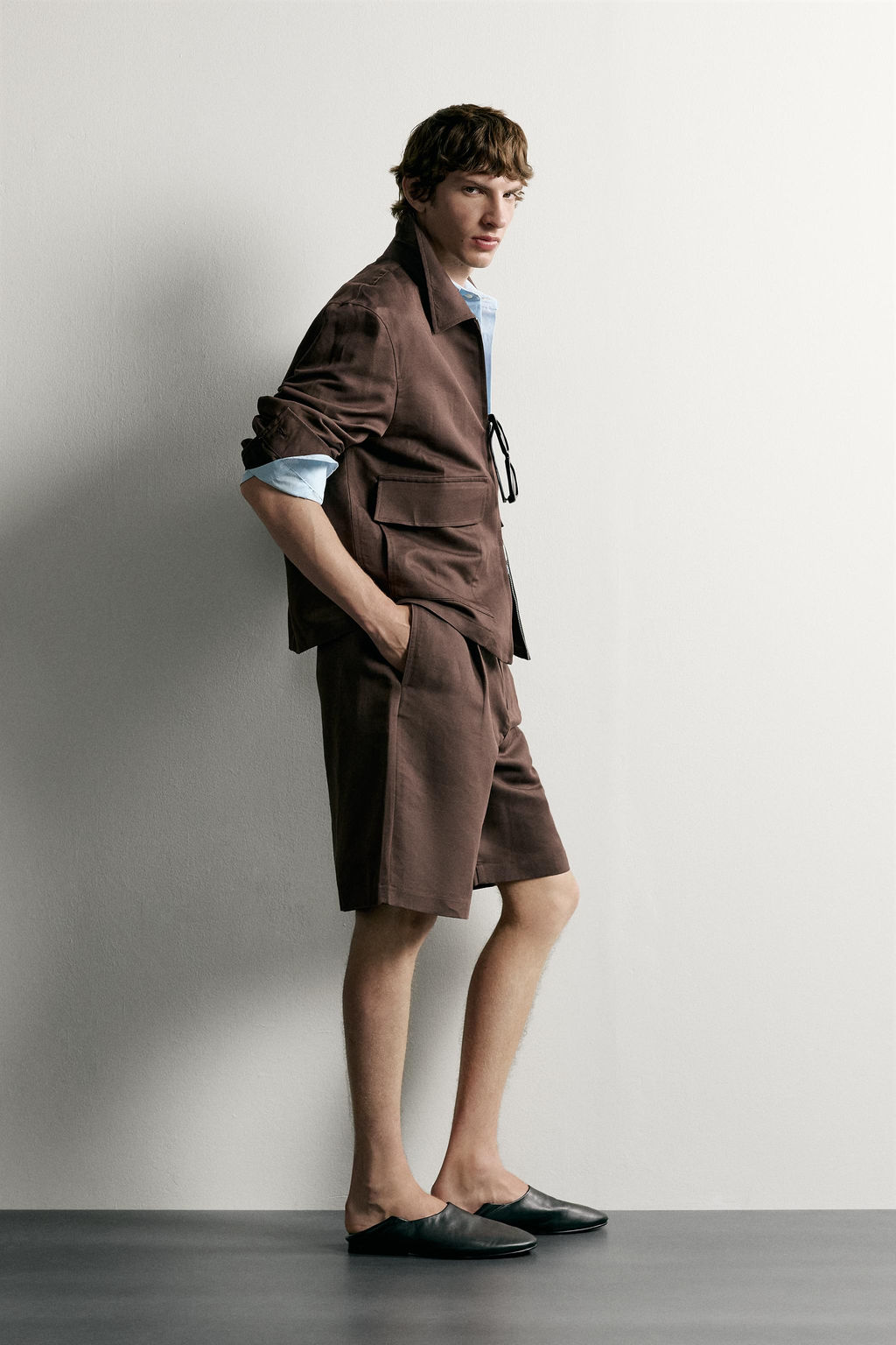 BERMUDA RELAXED FIT LINO - ALGOD?N PLIEGUES / Marr?n - Zara фото 3