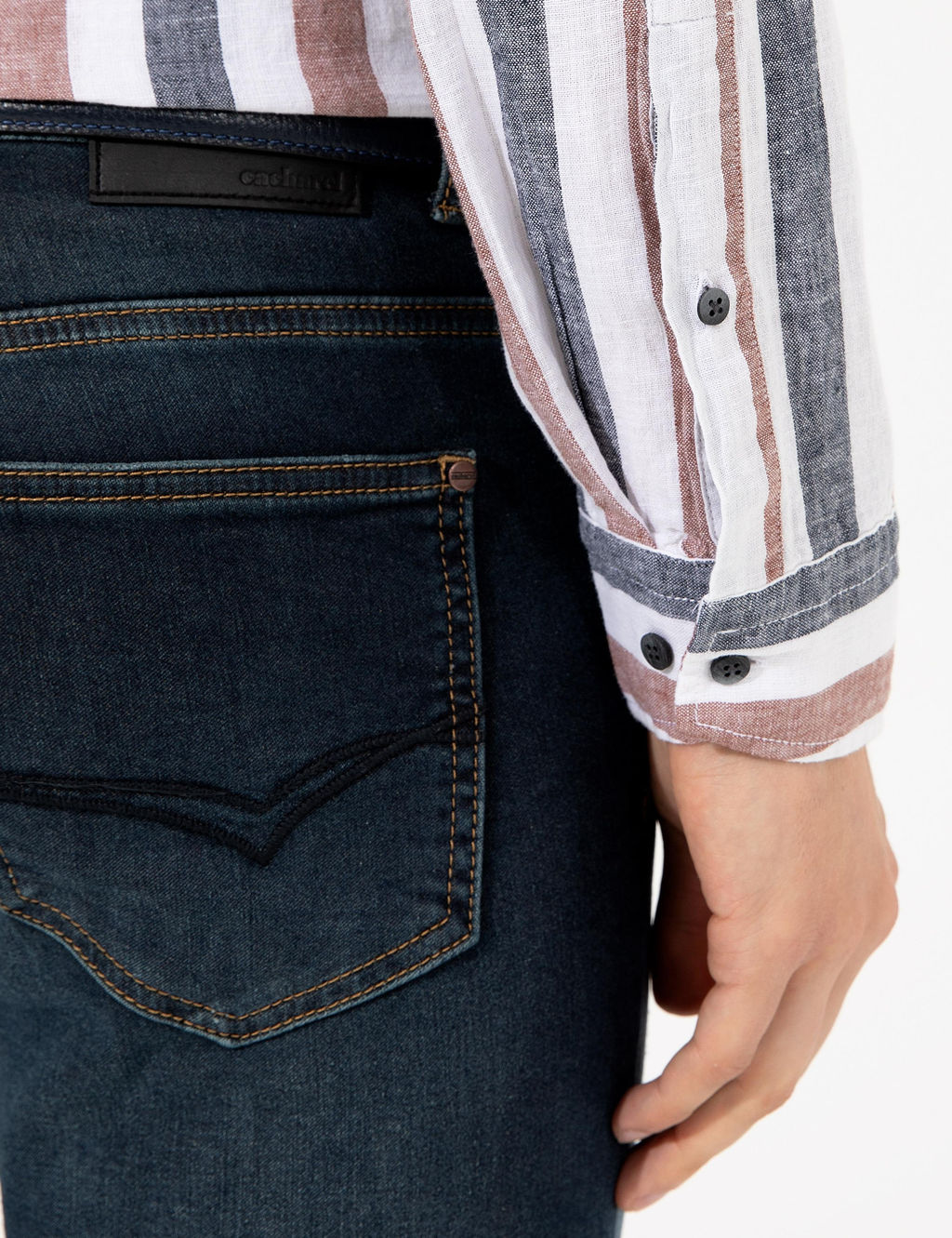 Рубашка узкого кроя с длинным рукавом из смесового льна темно-синего цвета - Cacharel фото 7