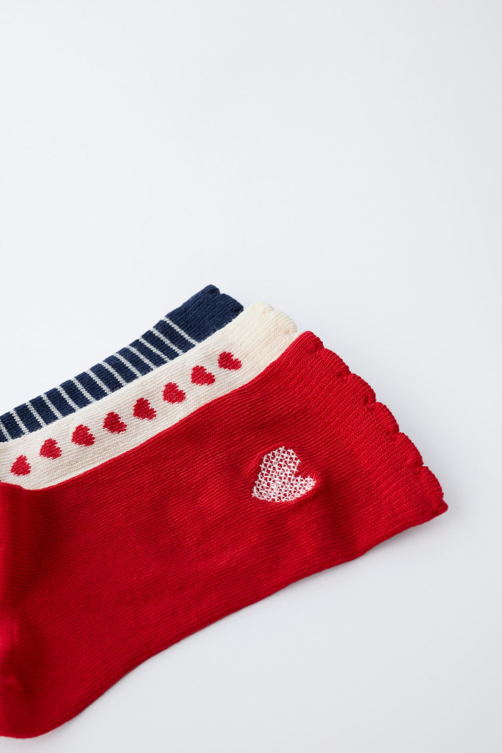 3-PACK OF STRIPED AND HEART SOCKS - Zara фото 2