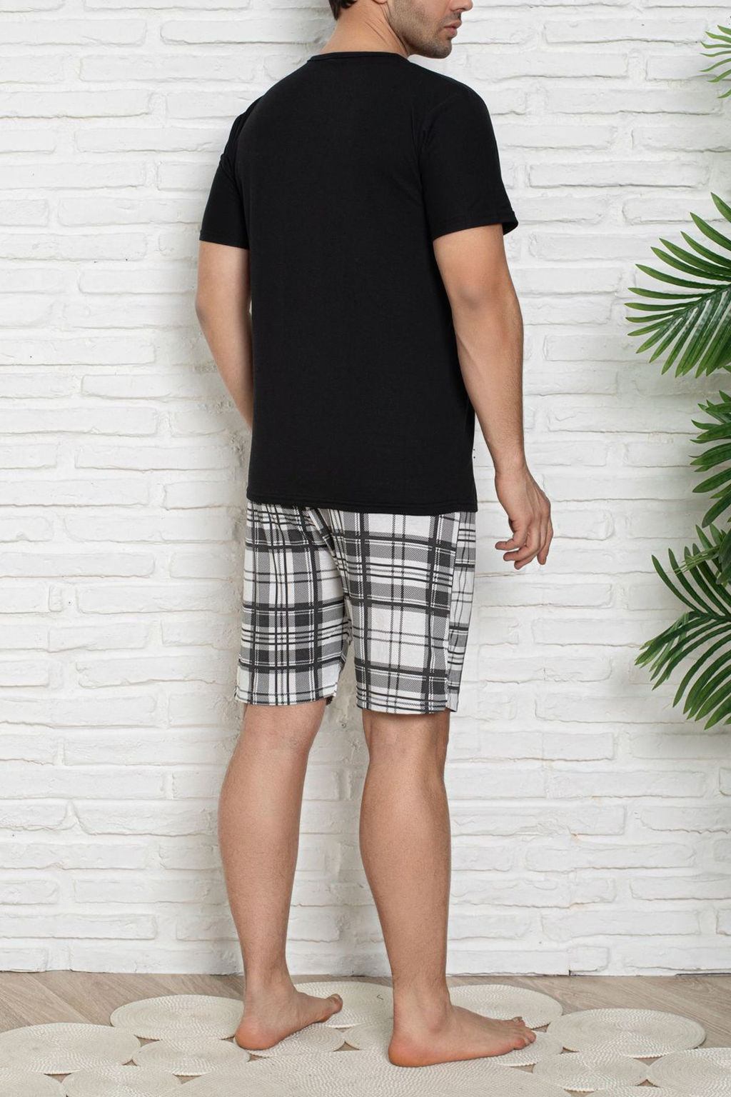 Trendyolmilla Man Siyah Regular Fit Ekose Sortlu Orme Pijama Tak?m? TMNSS25PT00037  фото 2