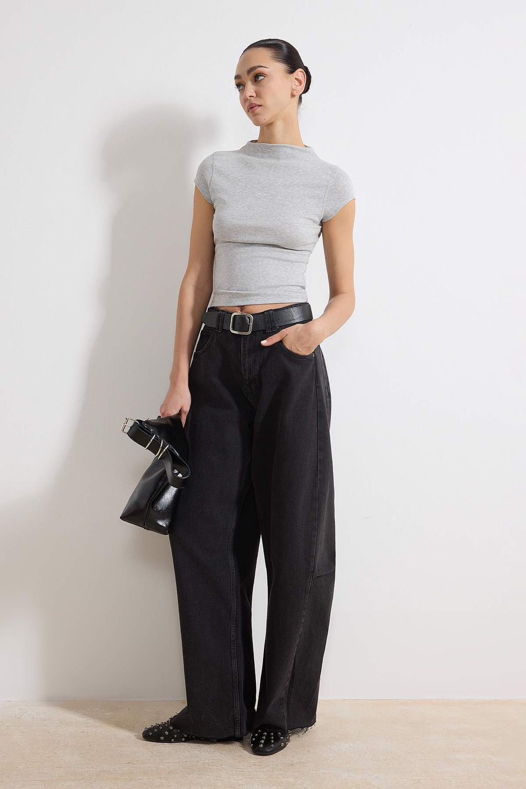 Gri melanj Fitted/Vucuda Oturan Dik Yaka K?sa Kollu Yumusak Orme Bluz TWOSS26BZ00079