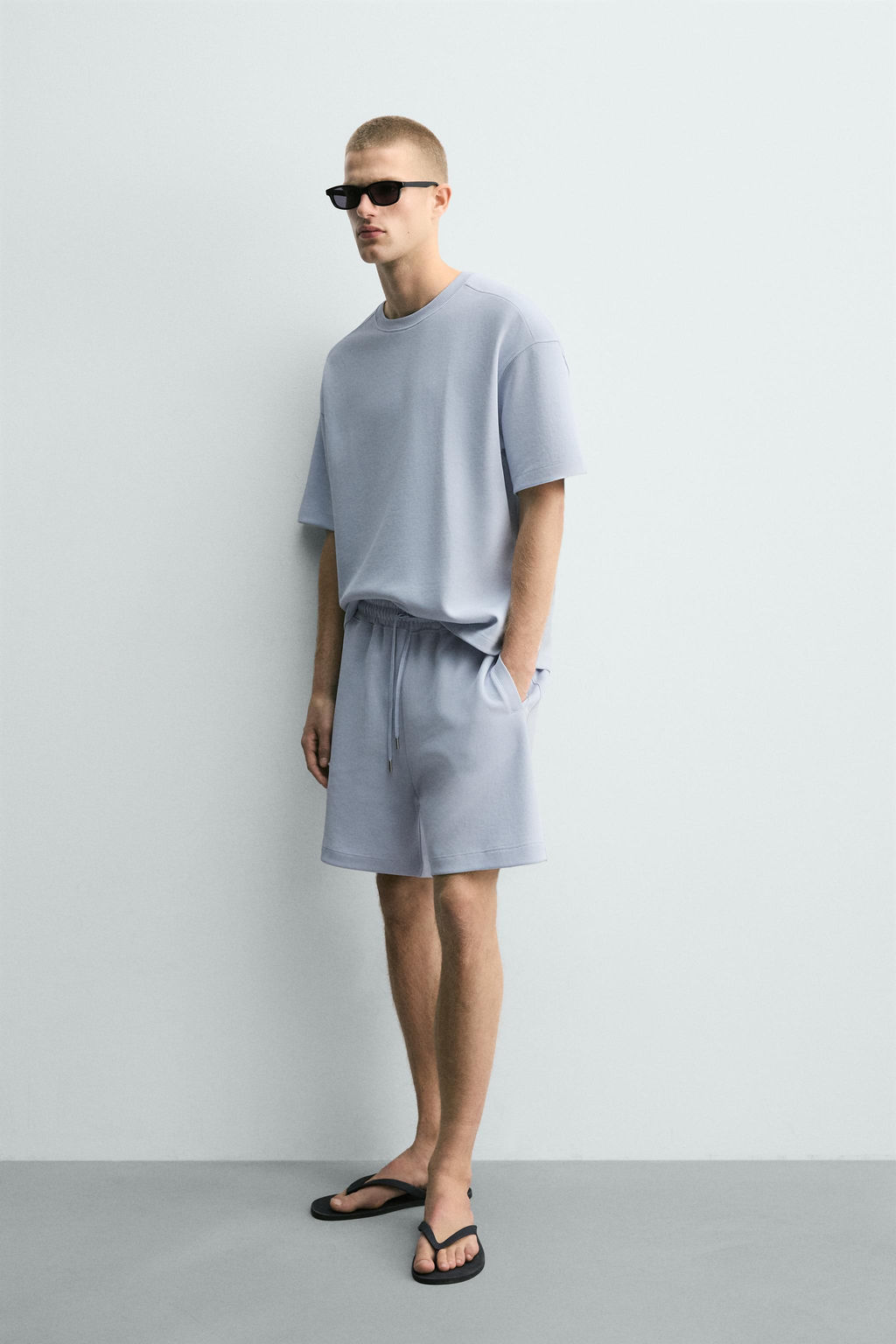 BERMUDA JOGGER RELAXED FIT INTERLOCK / Celeste