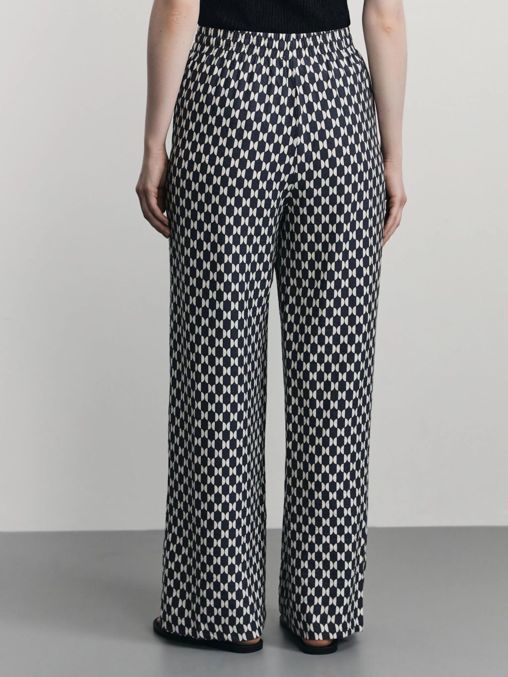 Брюки прямого кроя с принтом / Zarina фото 4