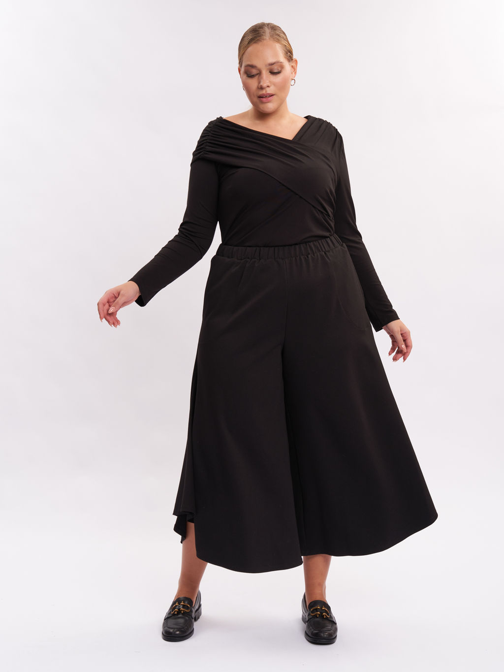 Лонгслив с драпировкой LN00503BLK01 - Артесса фото 9