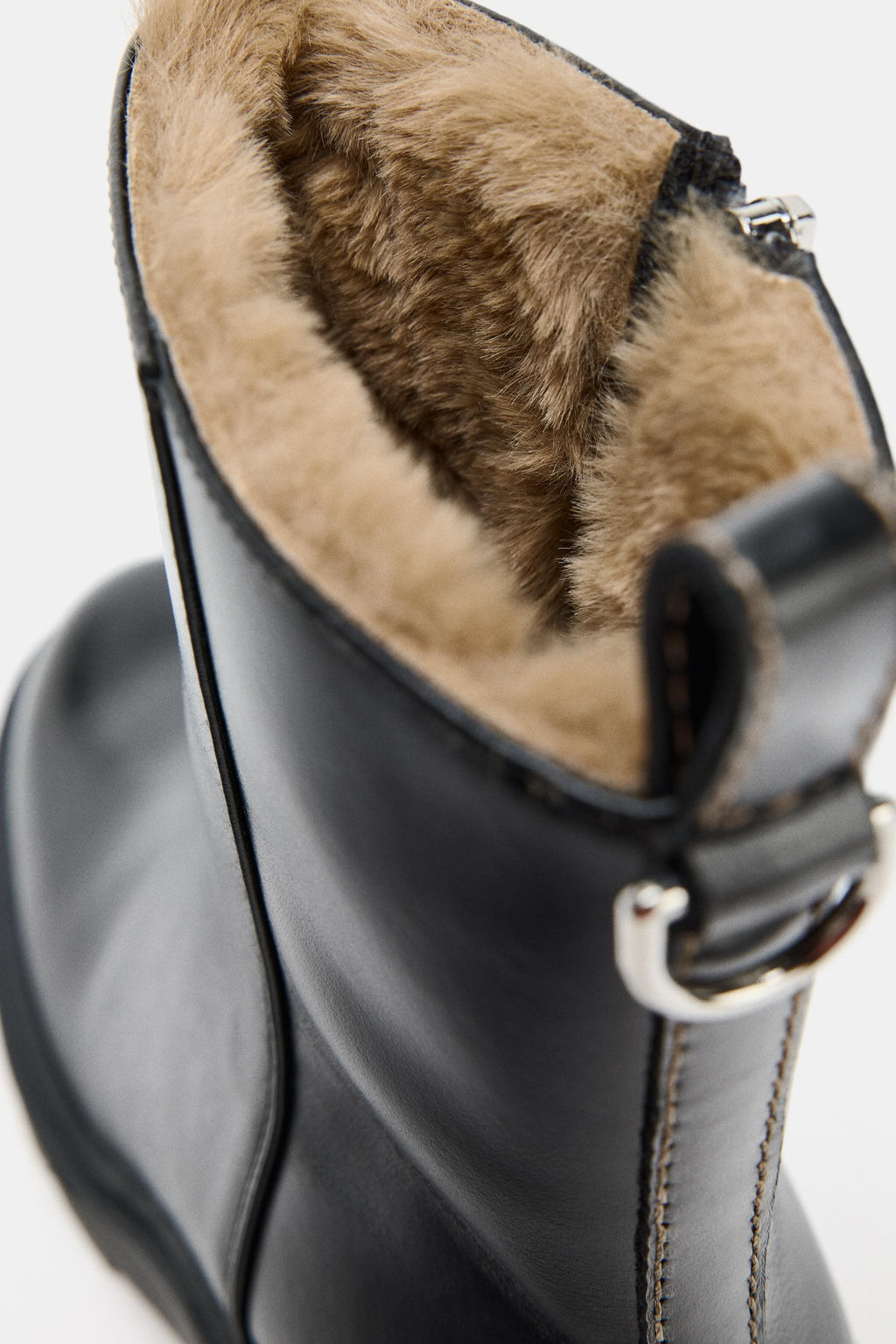 WATER REPELLENT LEATHER ANKLE BOOTS - Zara фото 16