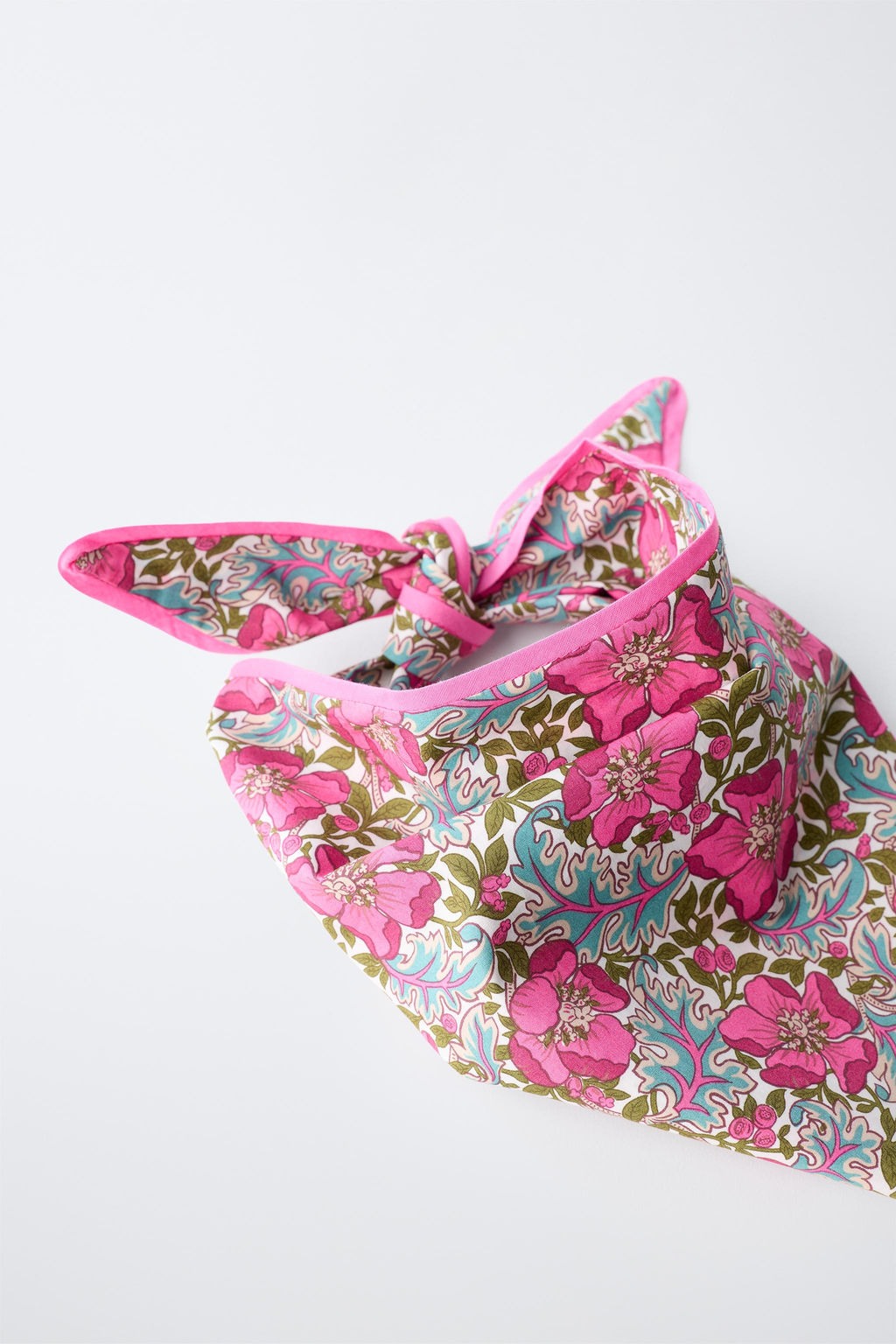 BANDANA ESTAMPADO FLORES MADE WITH LIBERTY FABRIC / Fucsia - Zara фото 2
