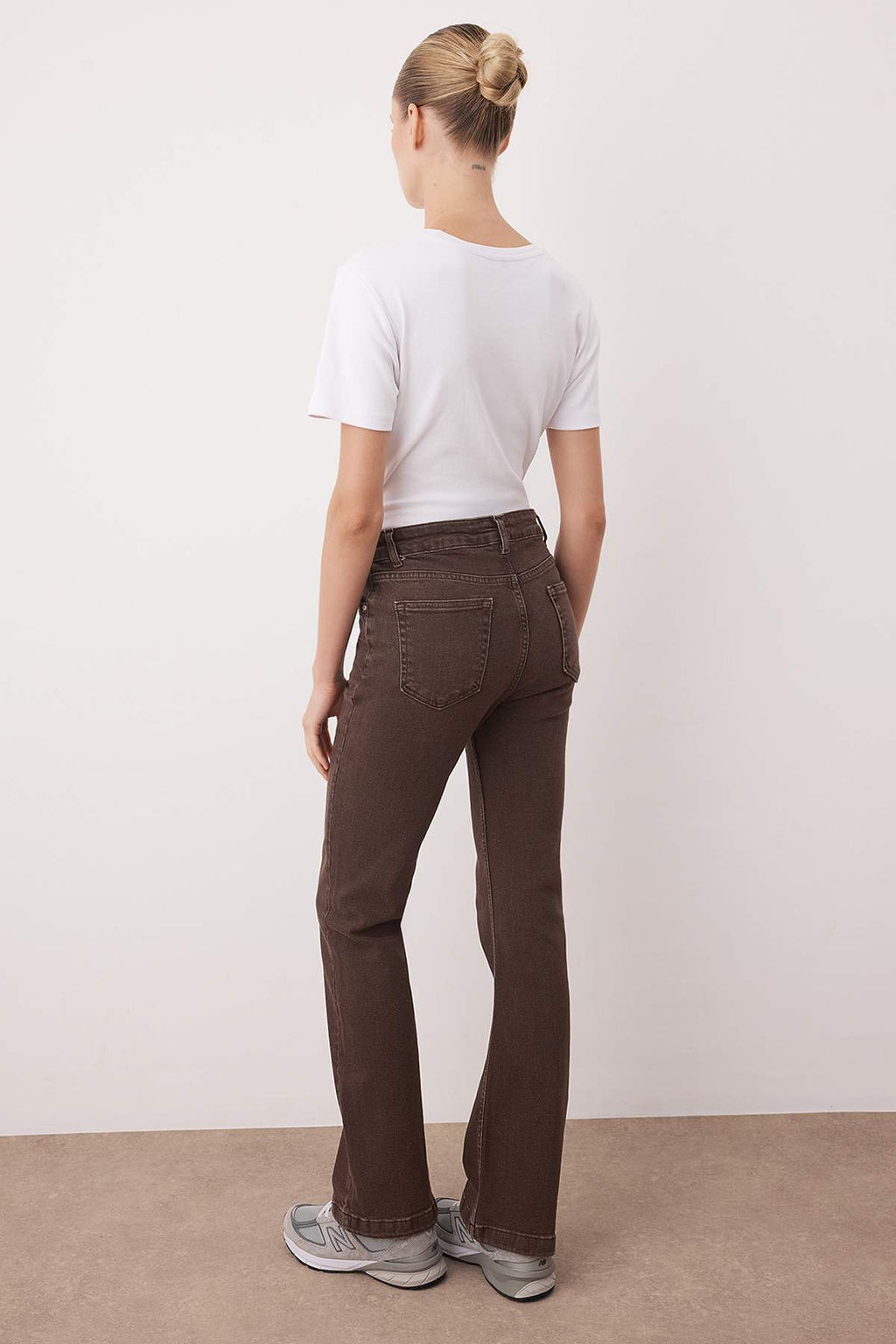 Kahverengi Yuksek Bel Orta Esnek Flare Ispanyol Paca Jeans TWOAW26JE00047