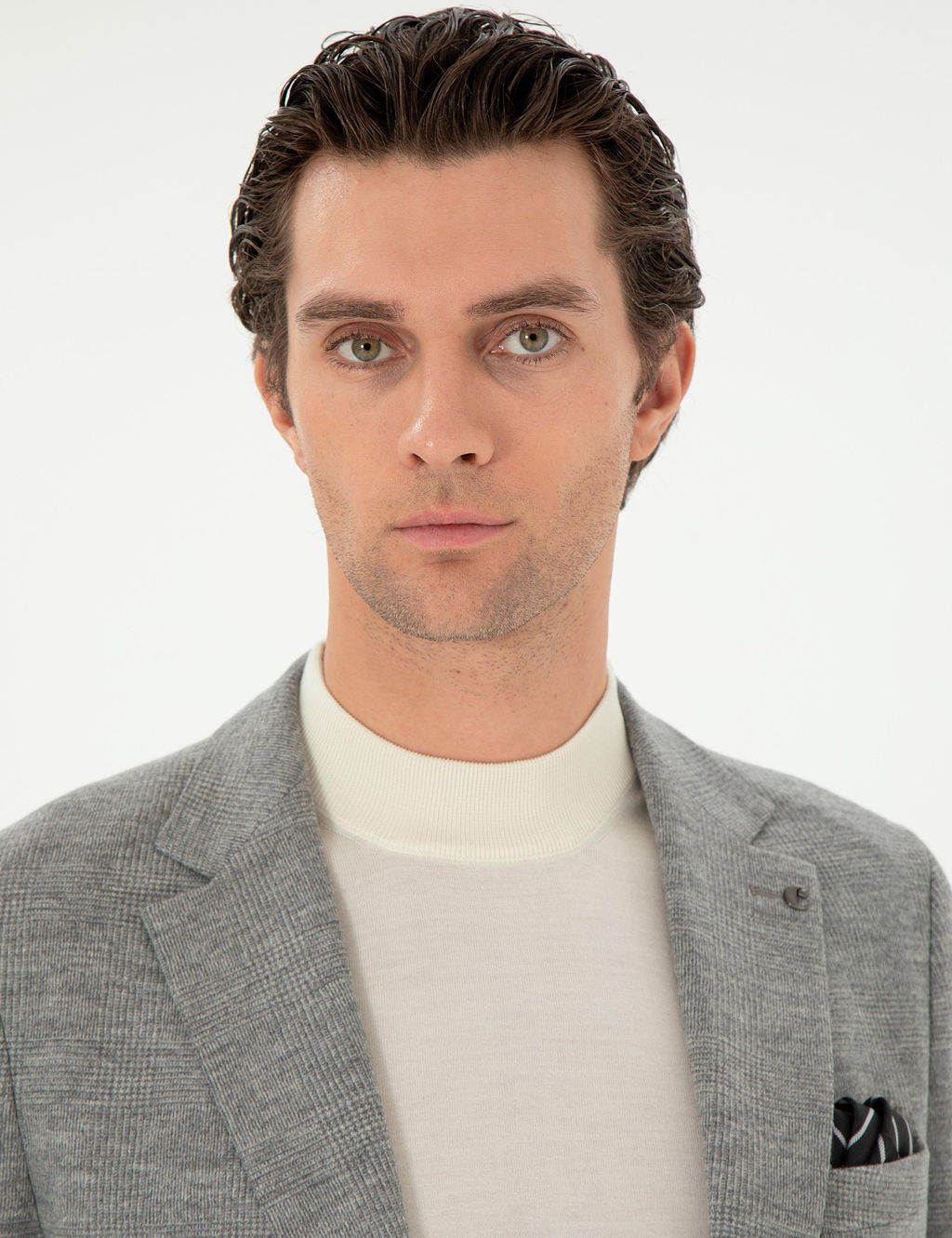 Светло-серый приталенный костюм - Cacharel фото 2