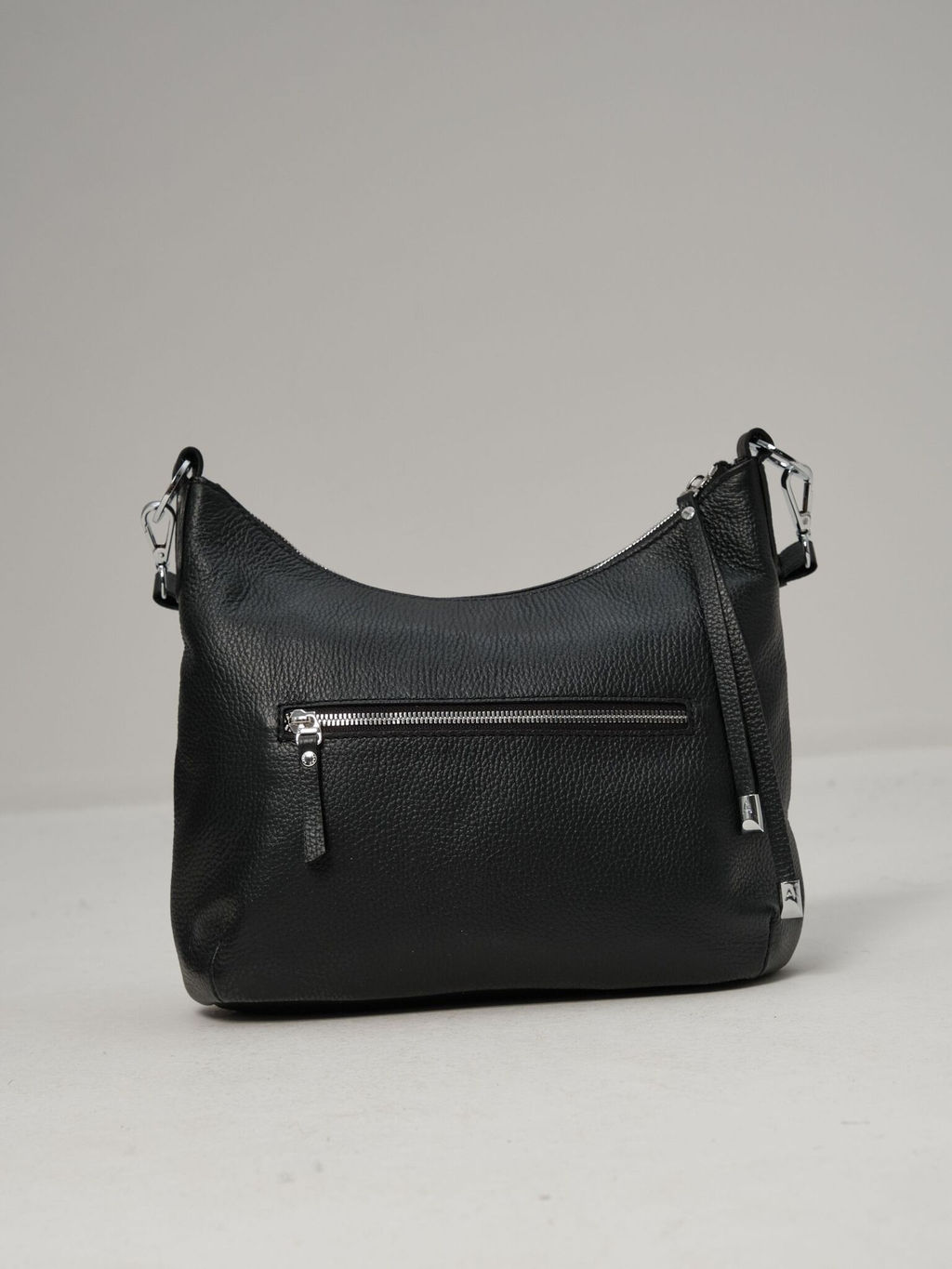 Сумка кожаная на плечо Azaro 3405 черная