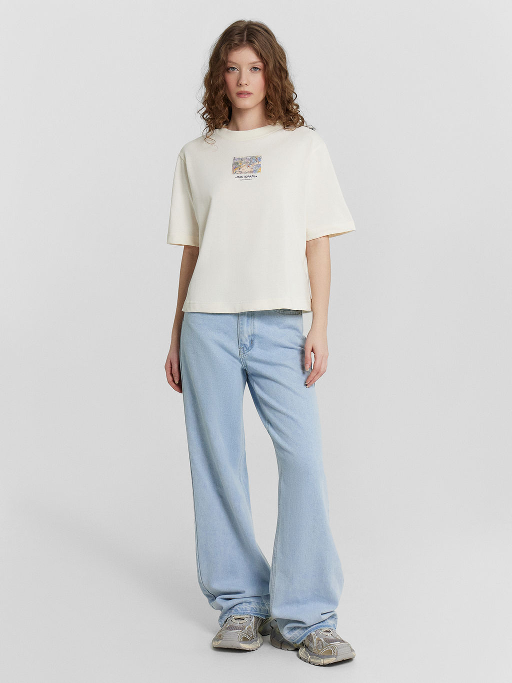 Футболка женская кремовая с принтом из коллекции Art U Wear молочный +печать3 112862 - Mark formelle фото 4