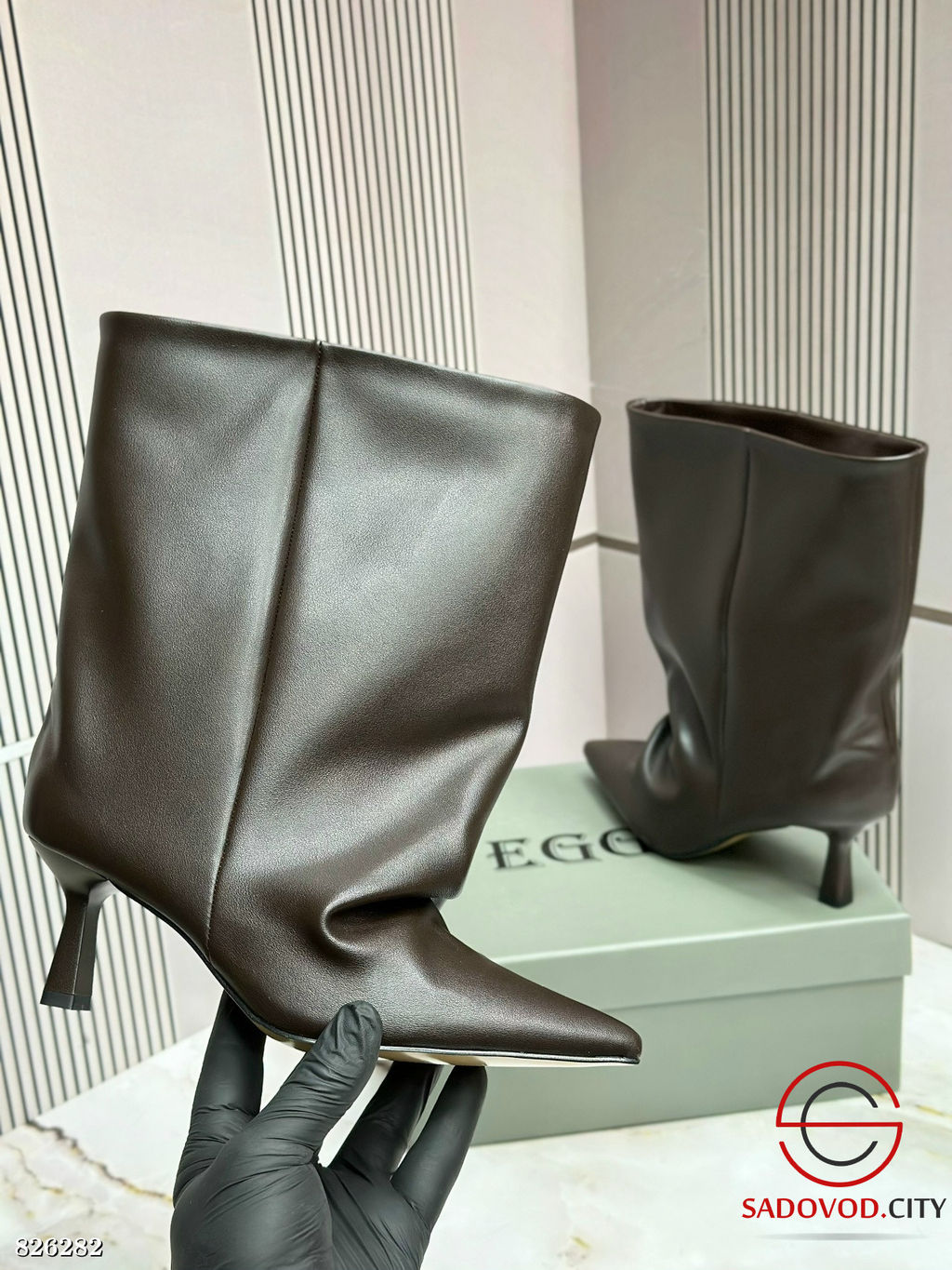 Сапоги женские на каблуке