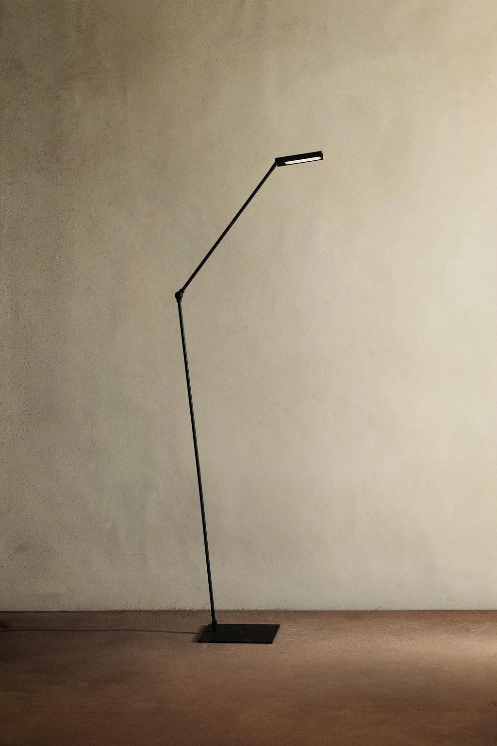 METAL LED FLOOR LAMP - Zara фото 7