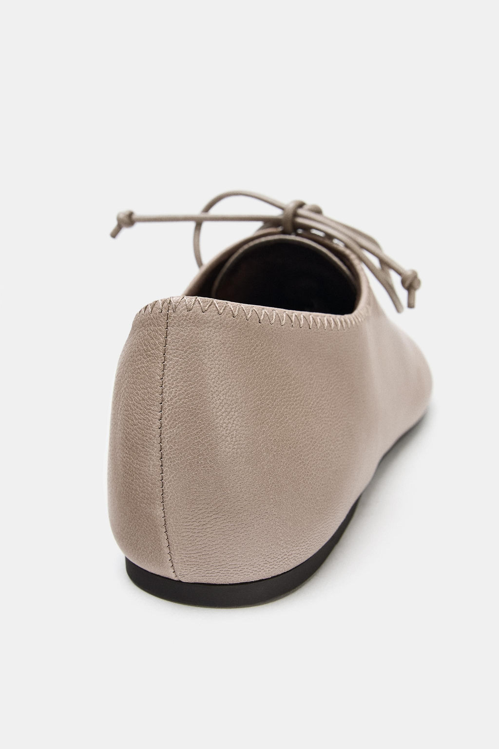 LEATHER LACE-UP FLAT SHOES - Zara фото 6