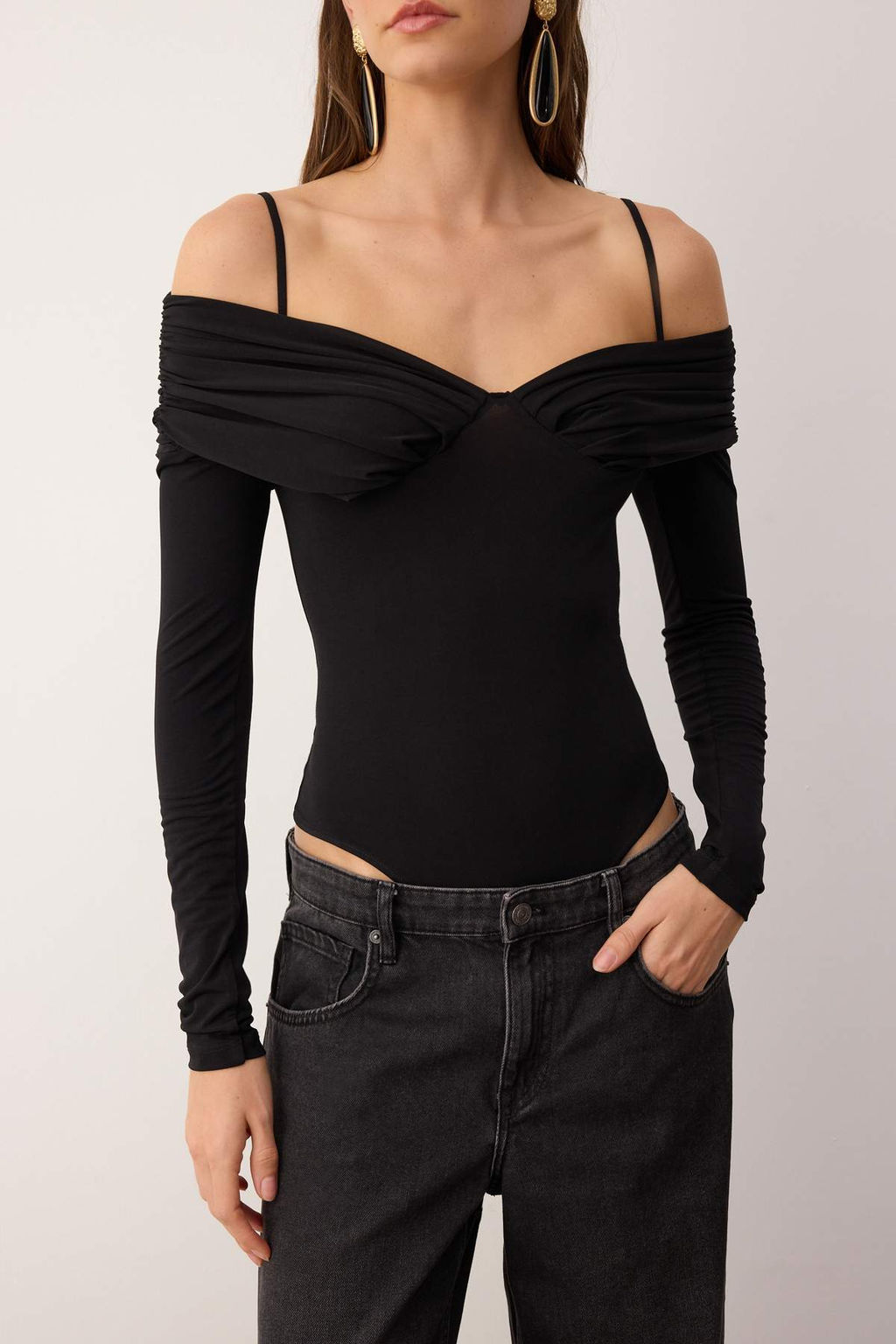 Siyah Carmen Yaka Orme Body TPRAW26BD00022